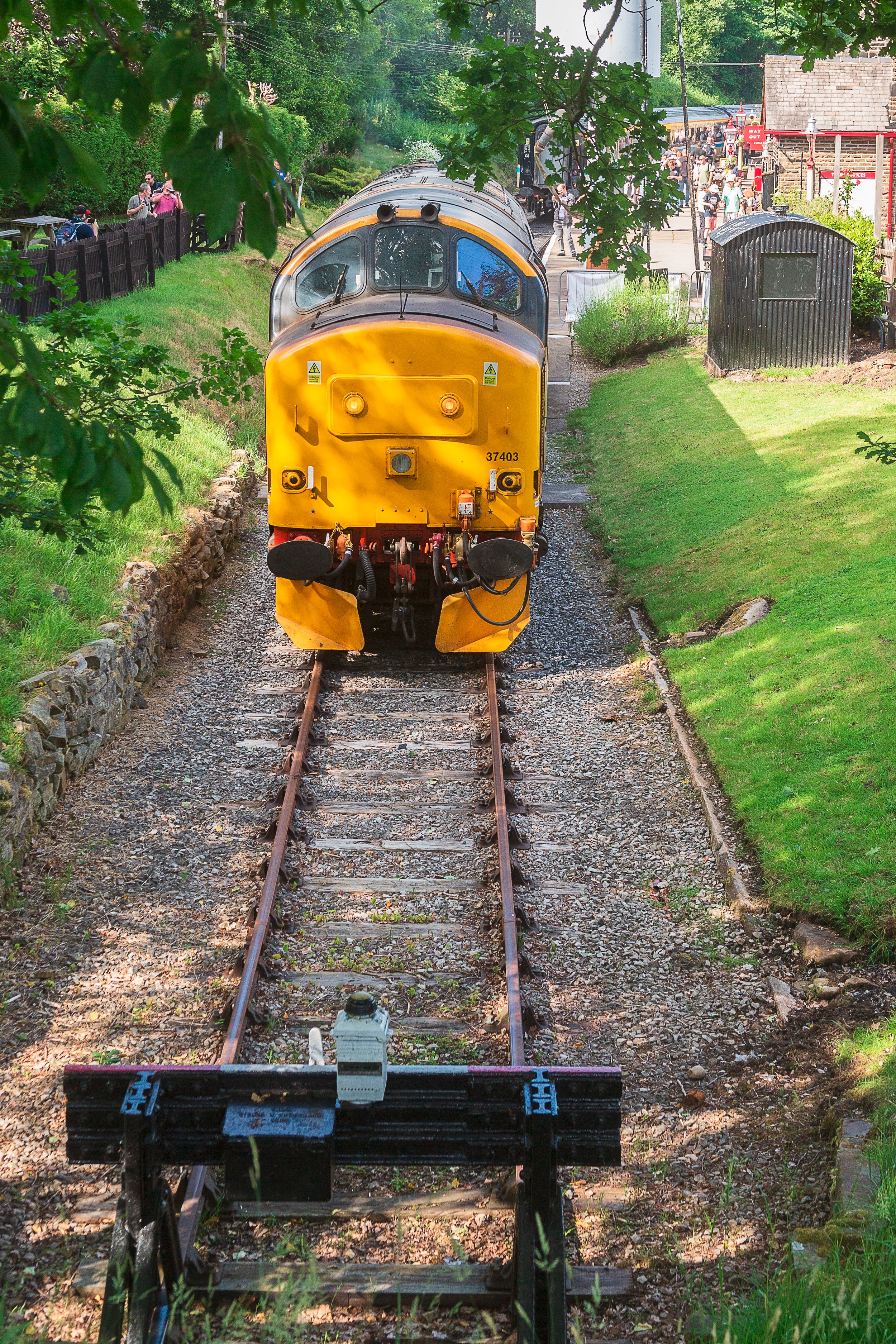 BR Class 37 No. 37403 ‘Isle of Mull’