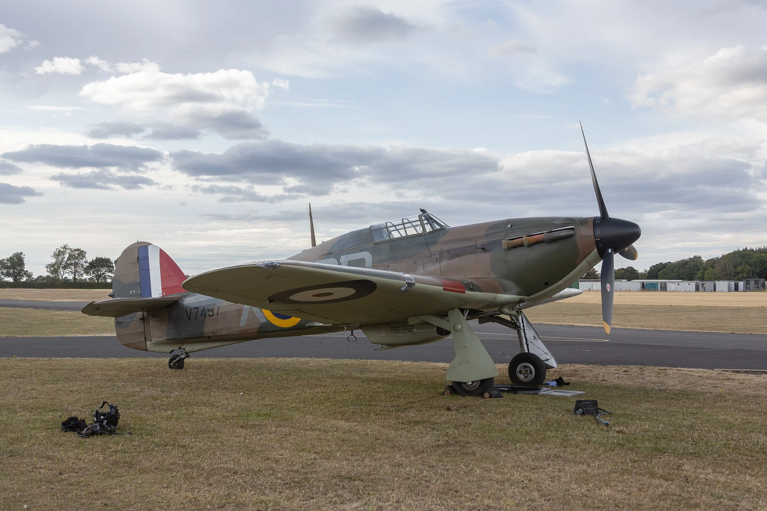 Hawker Hurricane V7497