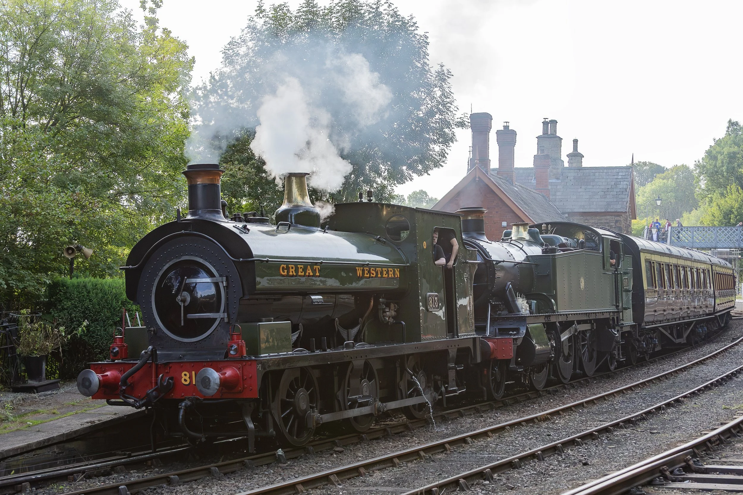 GWR Loco 813 & GWR 4150 