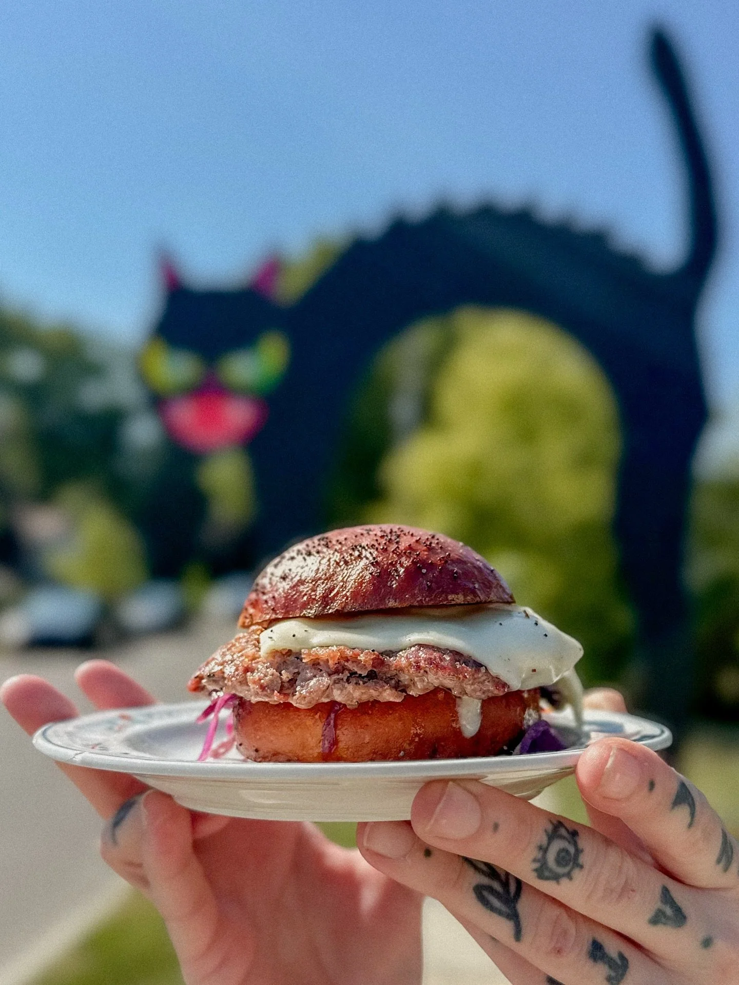 we hardly got any pictures of our cookout for the @harvestfestivalonlivernois but here&rsquo;s one of a nice lil burger we made. @flannerybeef dry aged ground beef, @seedlingfruit cherry mustard, braised cabbage grown by students at @westerninths , s