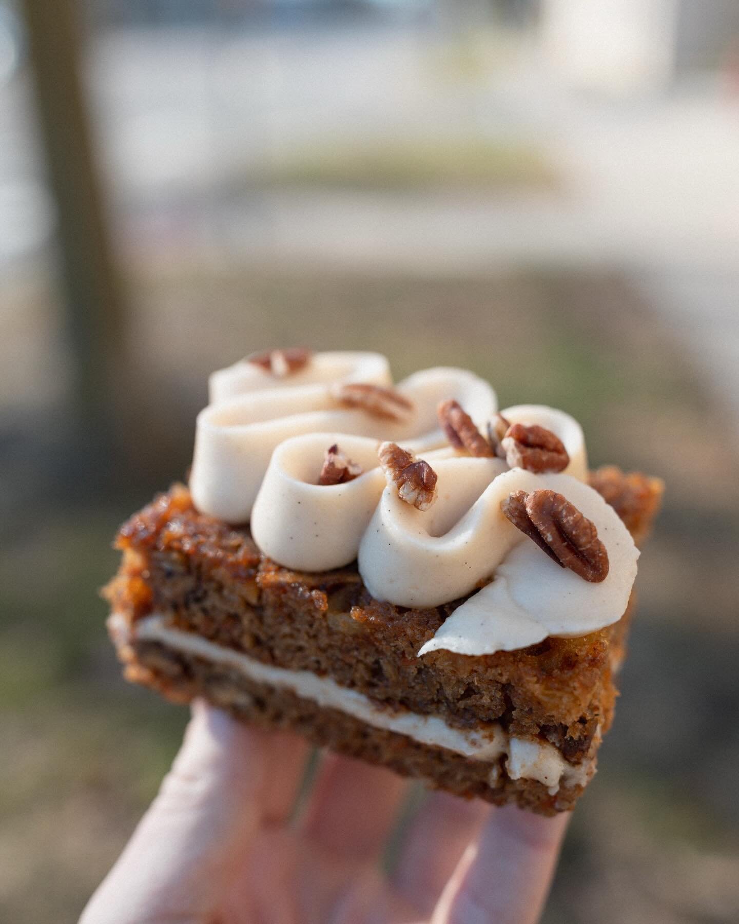 the evolution of @kevrent &lsquo;s gf carrot cake over the last few weeks, seen here in reverse

he made one more for ya, minus one slice (last two frames)

last day thursday 3/19