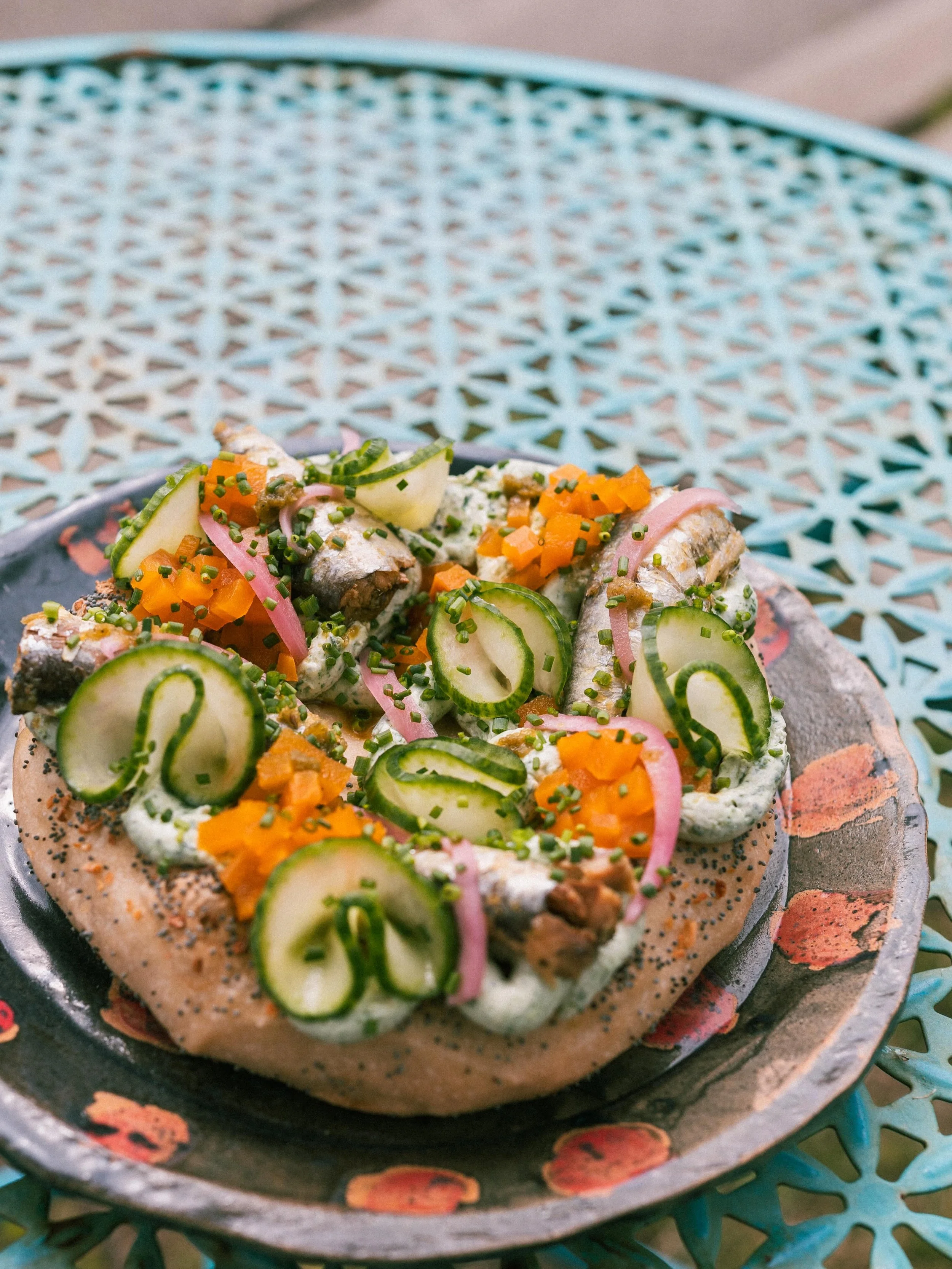 bialy today - nettle lemon schmear, jalape&ntilde;o sardines, and pickled golden beets

@secretbaker.y