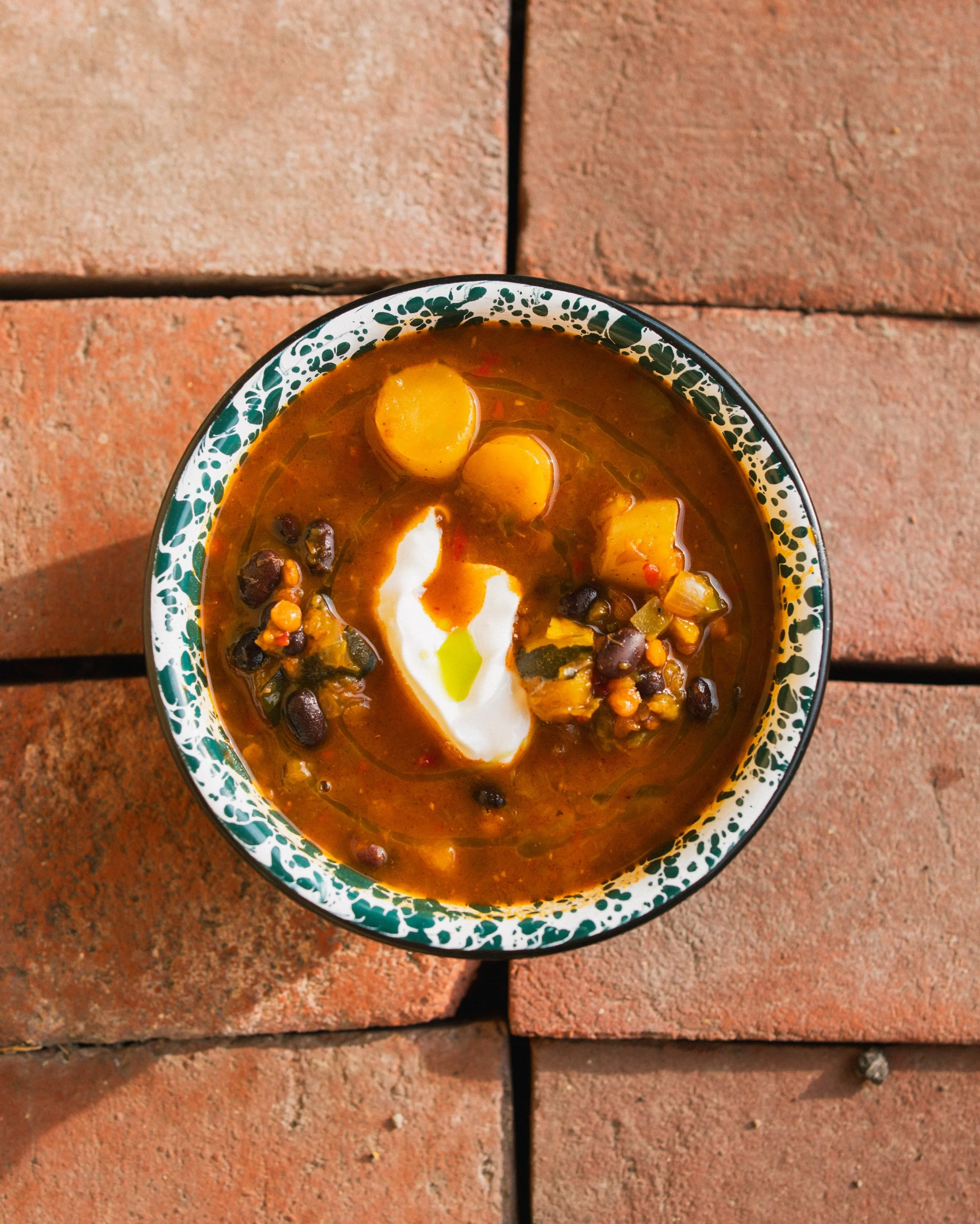 squash and black bean chili

@cornwineoil_42n83w 
@danny.lutz.18 
@sheridanacres