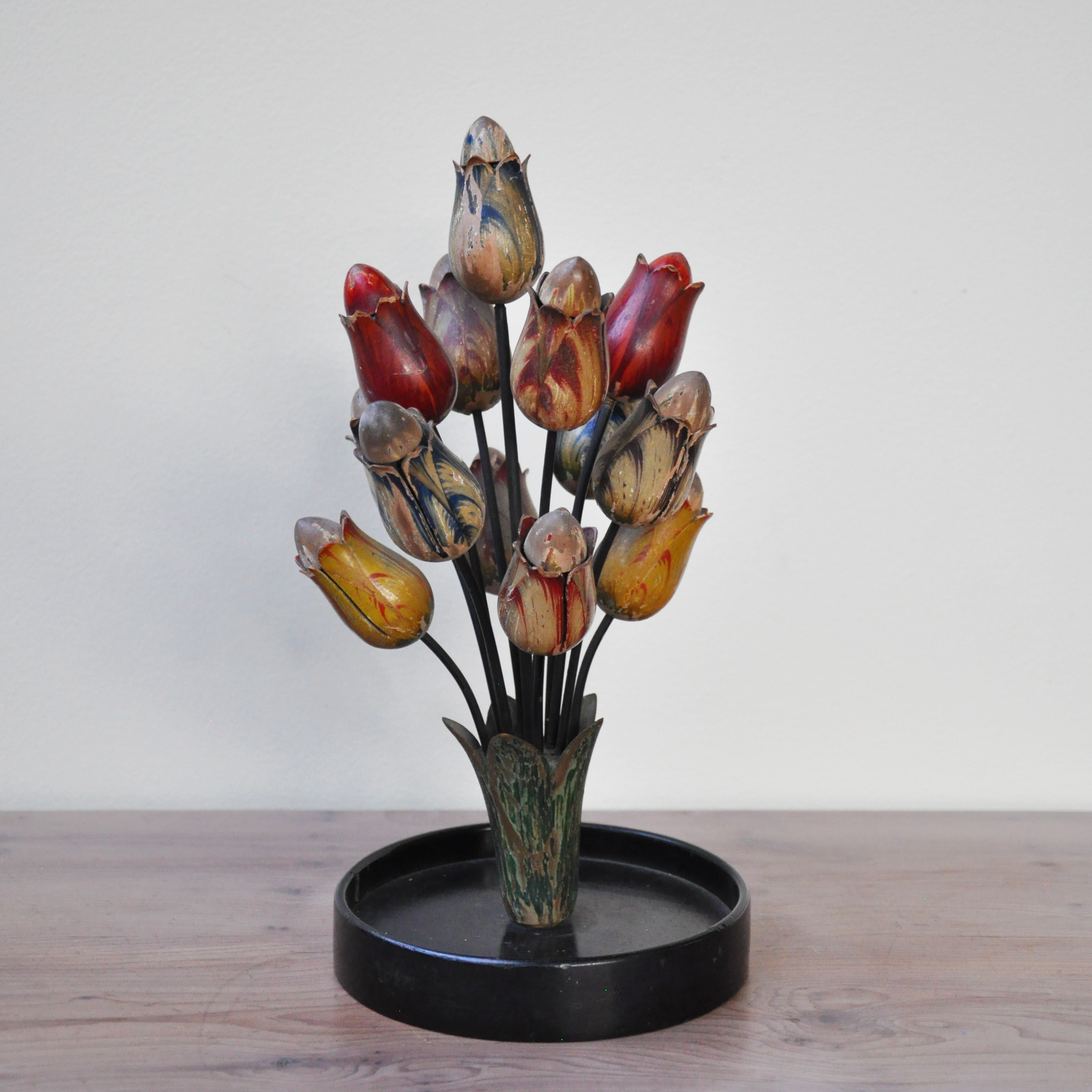 Wood Tulips Main Image.png