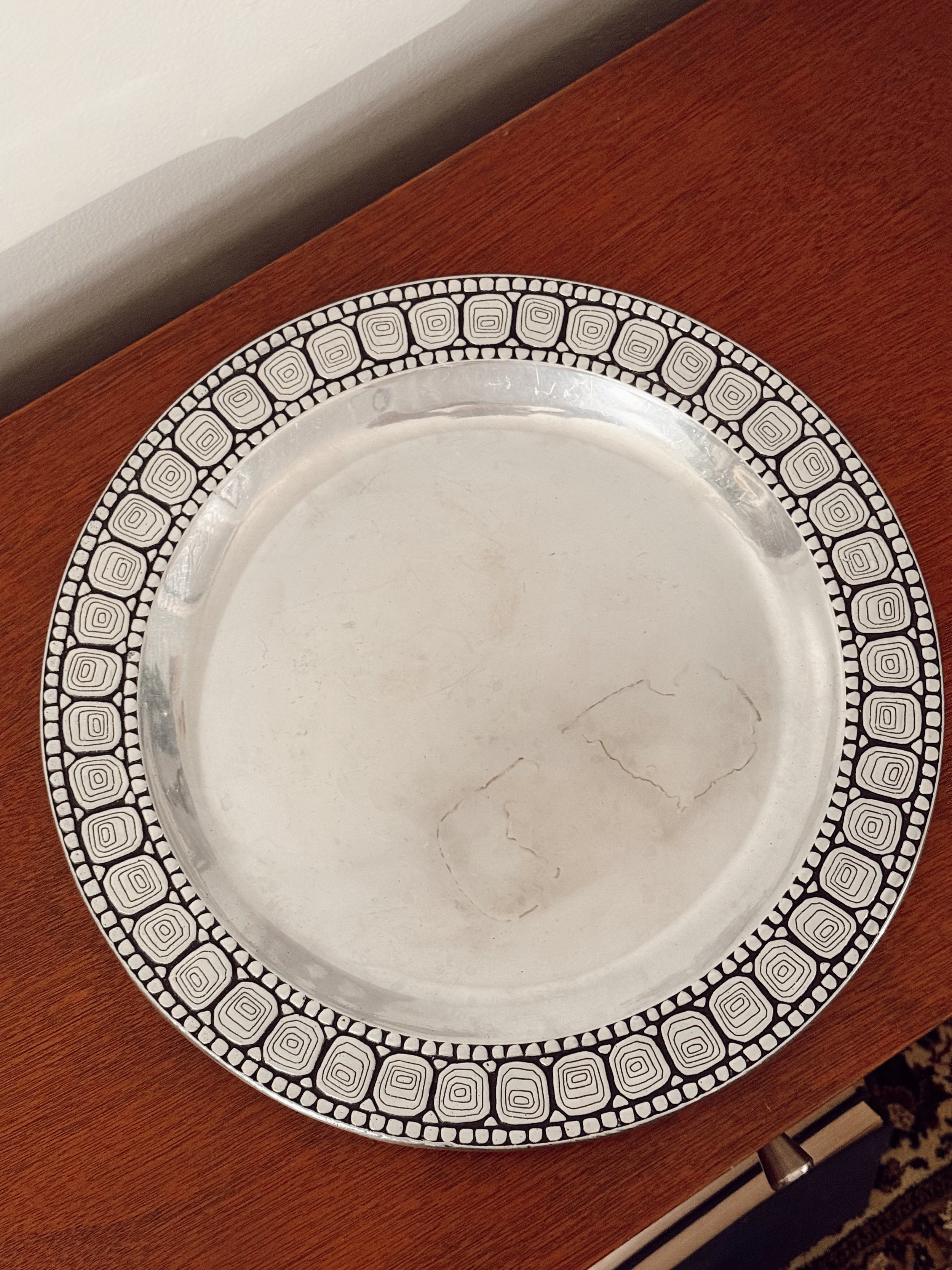 Aluminum Serving Dish