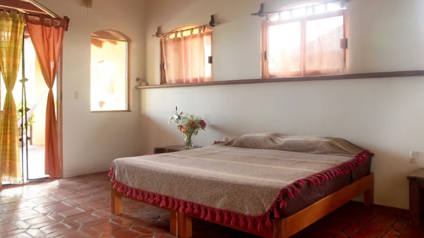 Naia.png