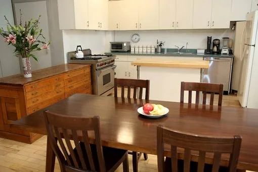 Chelsea East Work and Shoot Kitchen