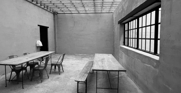 Brooklyn Complex Stage AAAA.webp