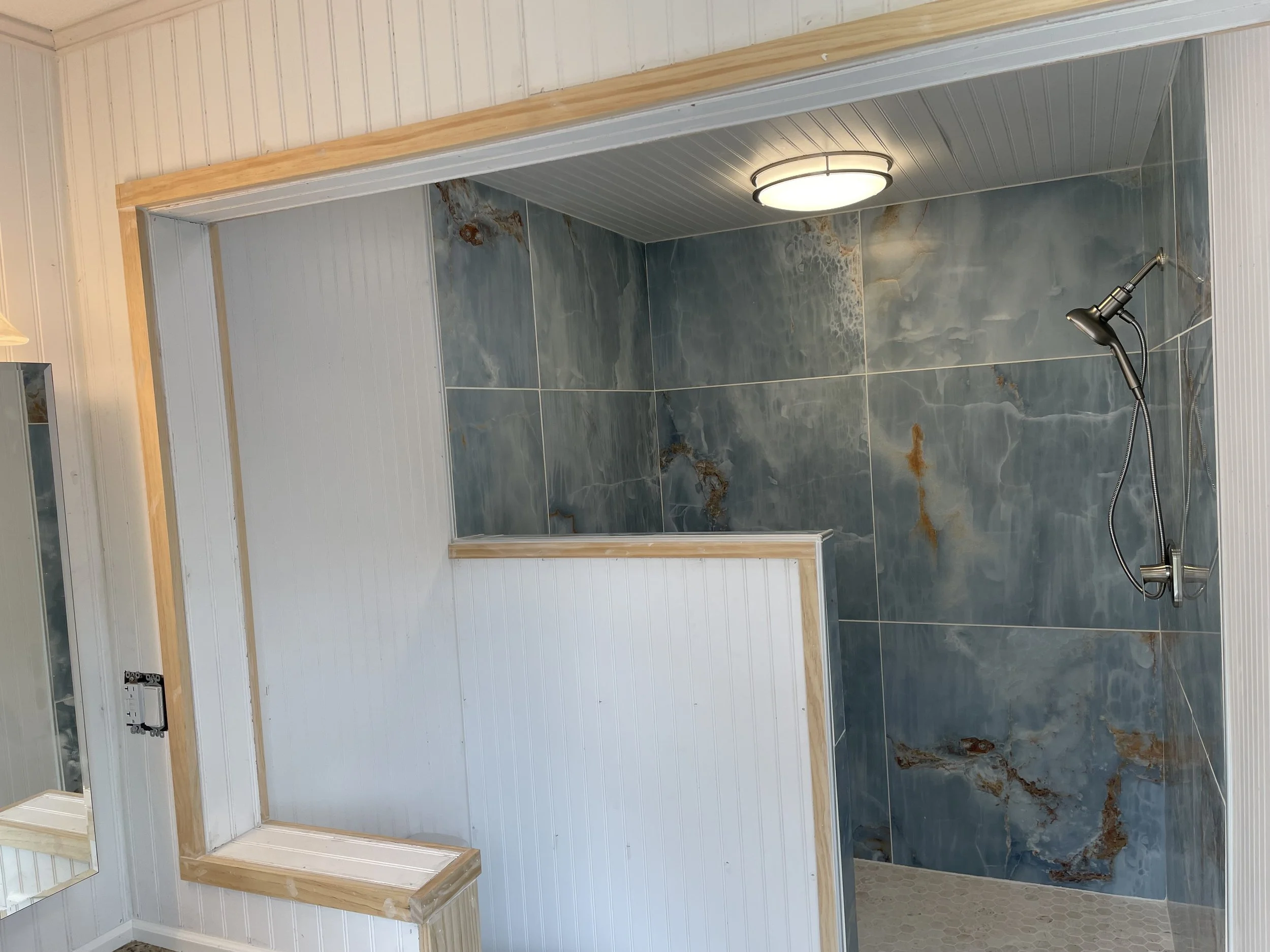 Fully remodeled bathroom in Spring Hill, FL