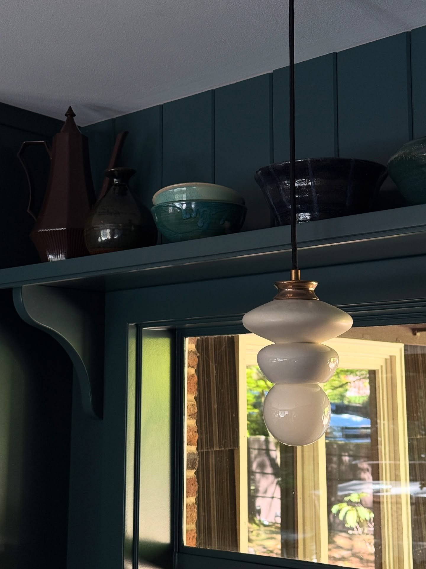 I like to think the accessories are apart of the soul of a home, without them the spaces just feel so cold and impersonal. Never underestimate the power of the finishing touches! New work coming soon ✨