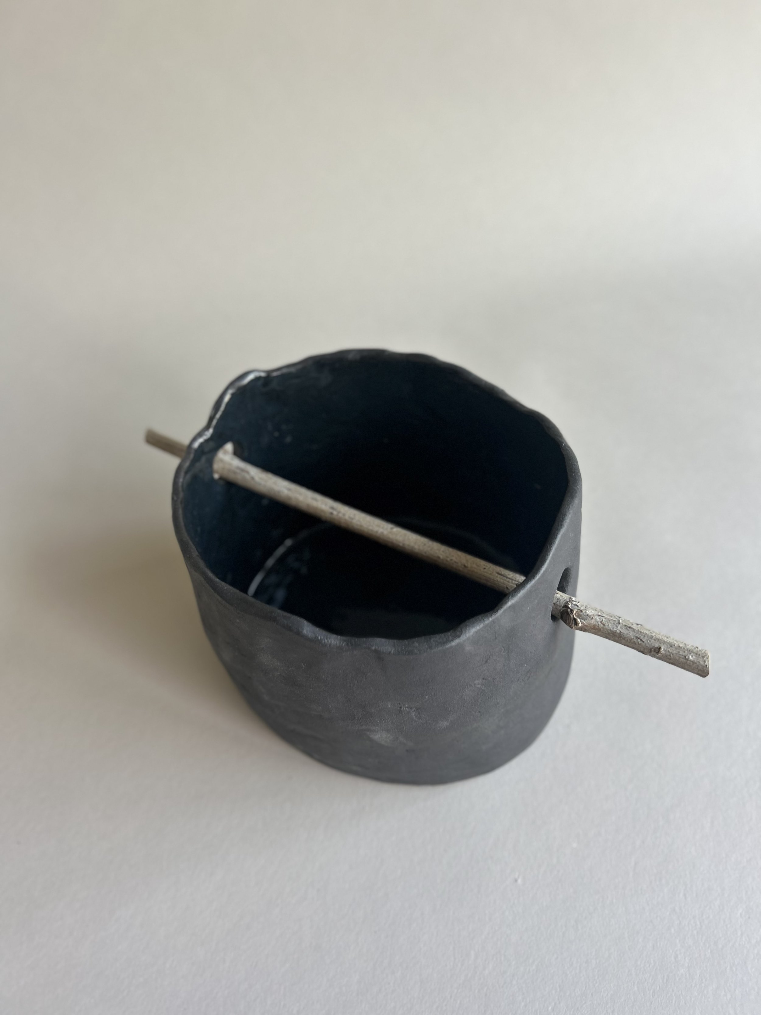 Vase 147 *