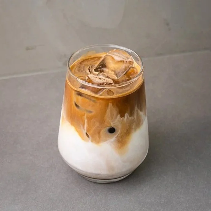 ICE DRINKS: 
BLACK/ WHITE/ MATCHA / HOJICHA/ CHAI LATTE