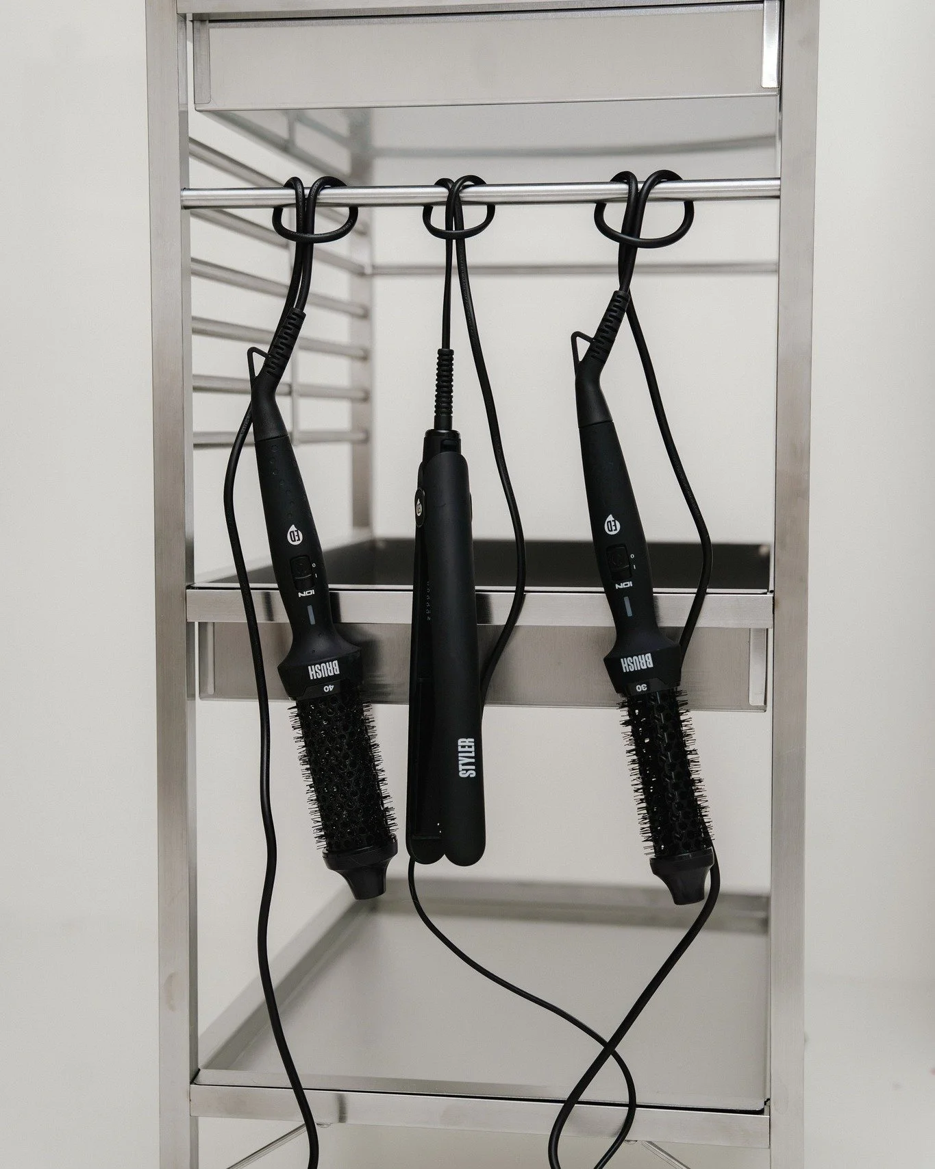 Three styling heroes, but you can only pick one. Which one will it be? 🖤

A: STYLER
B: BRUSH 30 mm
C: BRUSH 40 mm

#evrydayhair