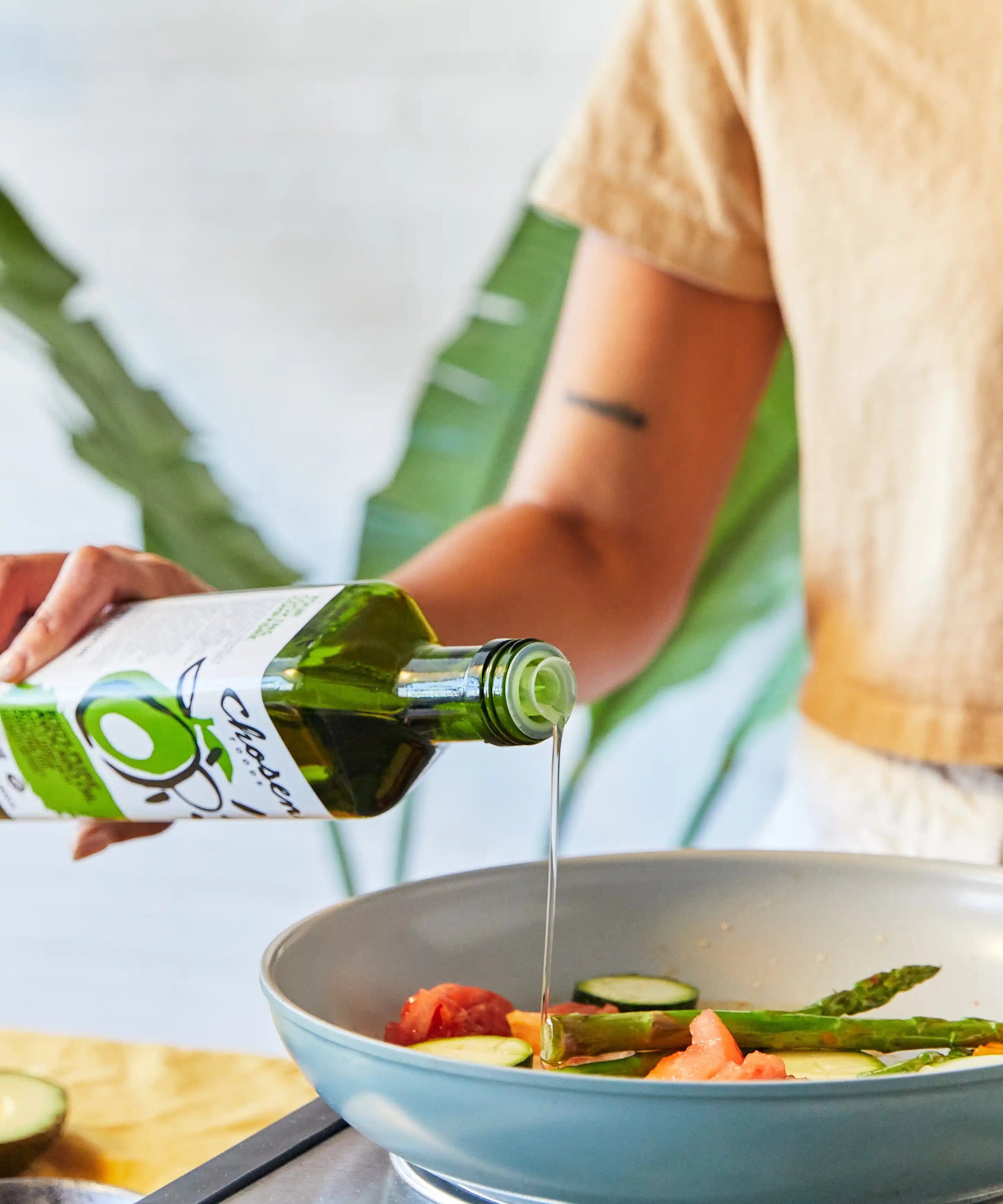 ImgL_InUse_Avo_Oil_Grilled_Veggi.jpg