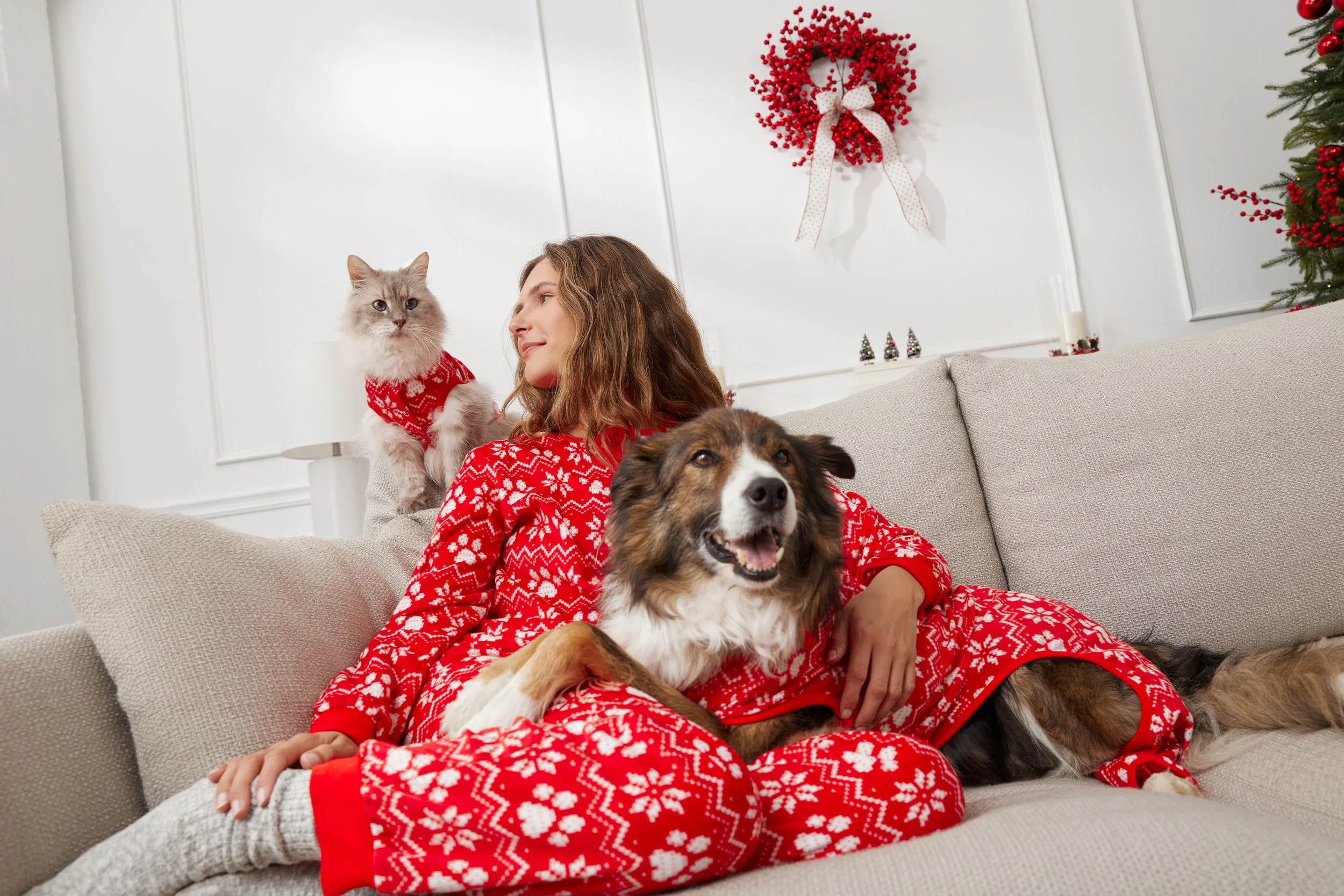 Holiday_Store_MatchingPJs_Charlie_Erckle_Harrison_0253.jpg