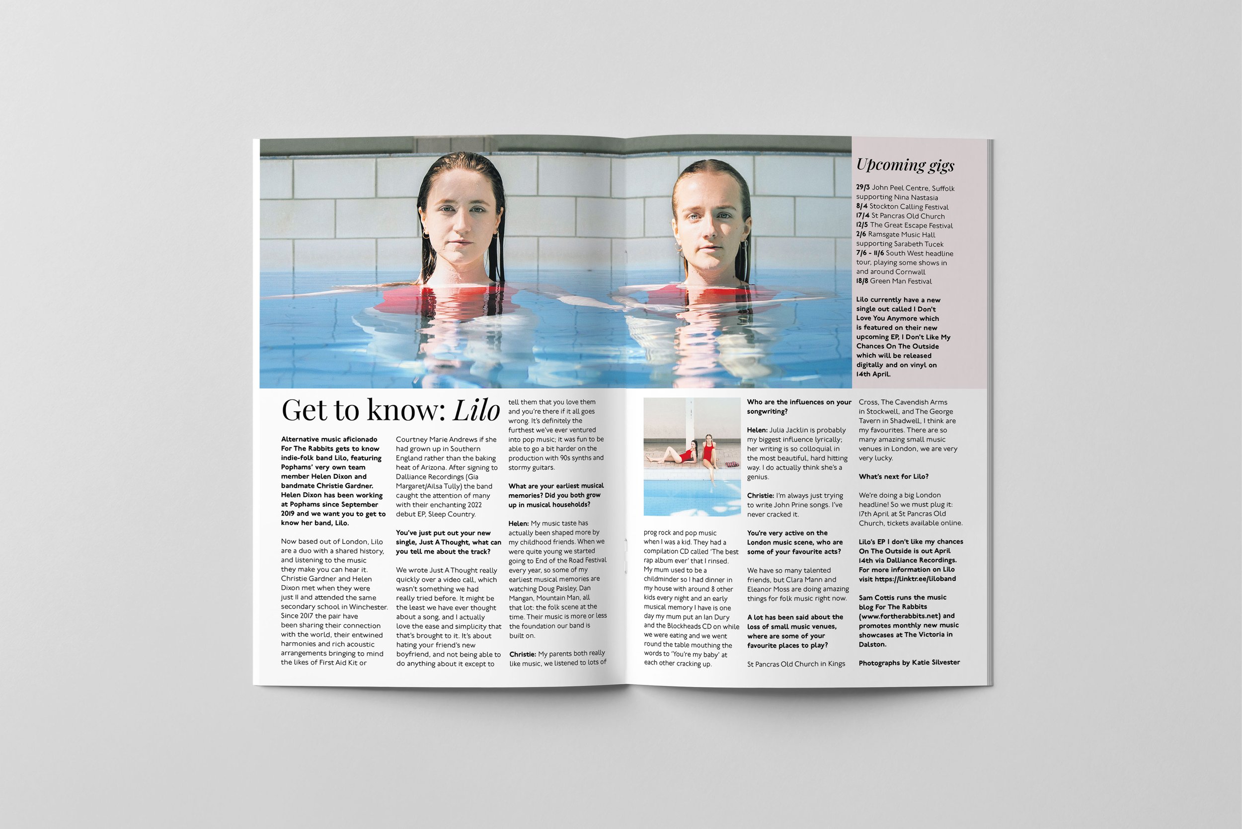 Spread_03_Brochure-A5-Mockup.jpg