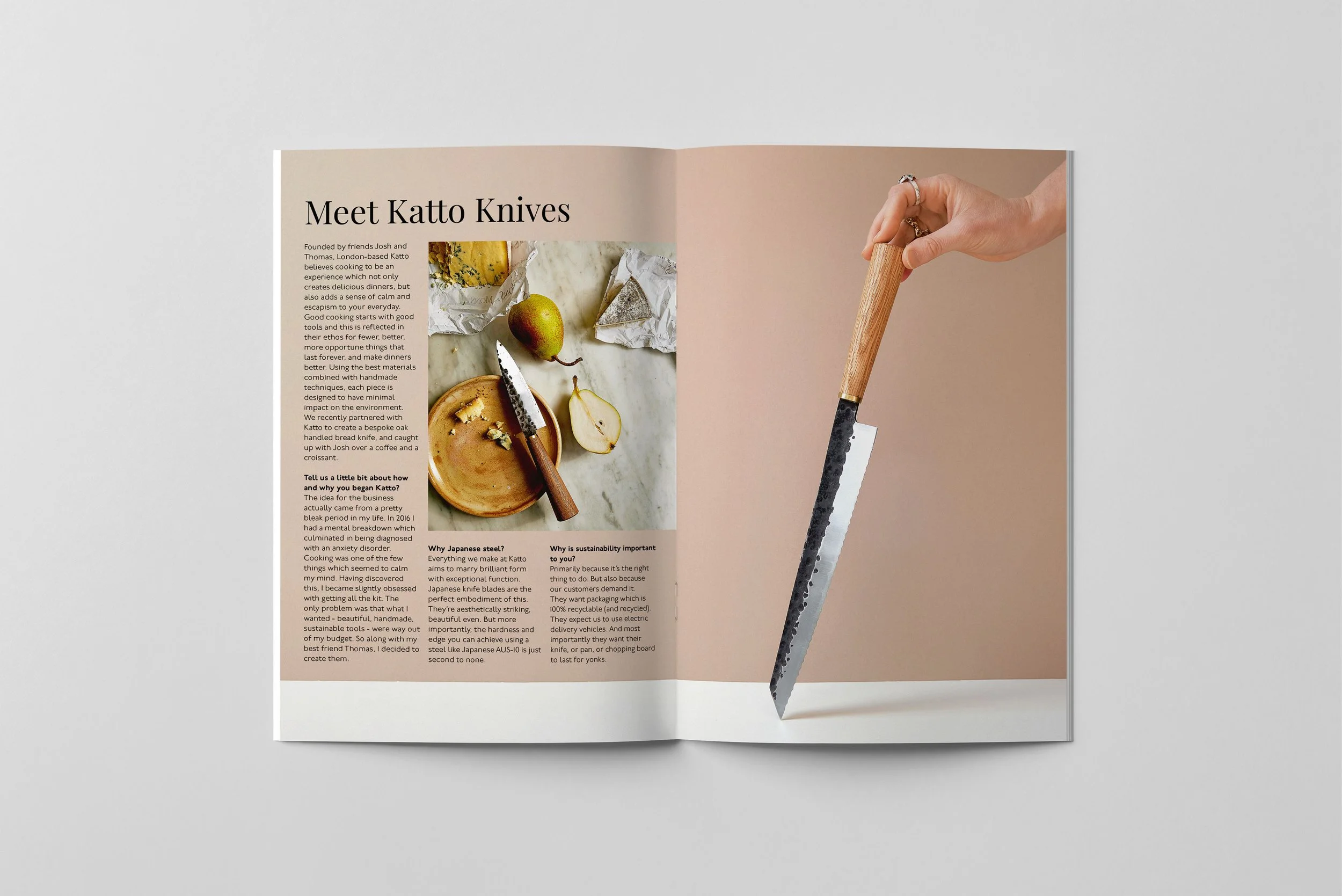 Spread_05_Brochure-A5-Mockup.jpg