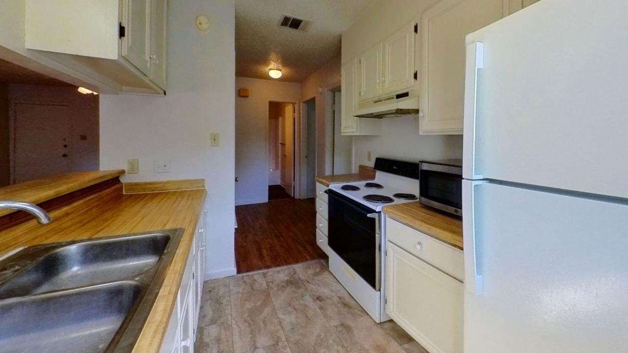 1015-MLK-Kitchen.jpg