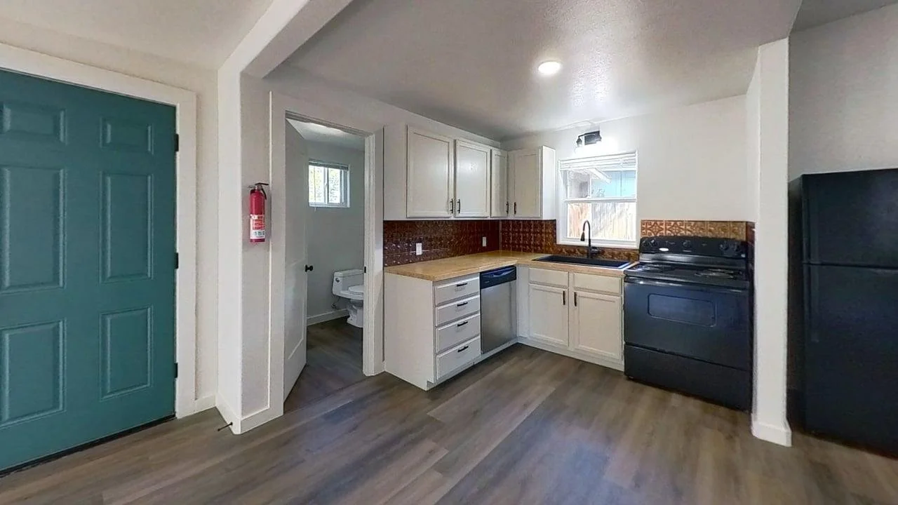 160-Fredericksburg-Kitchen 1.jpg