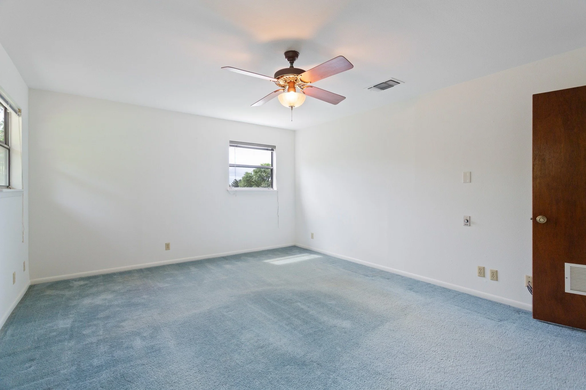 1702_Susan_Drive_0033.jpeg