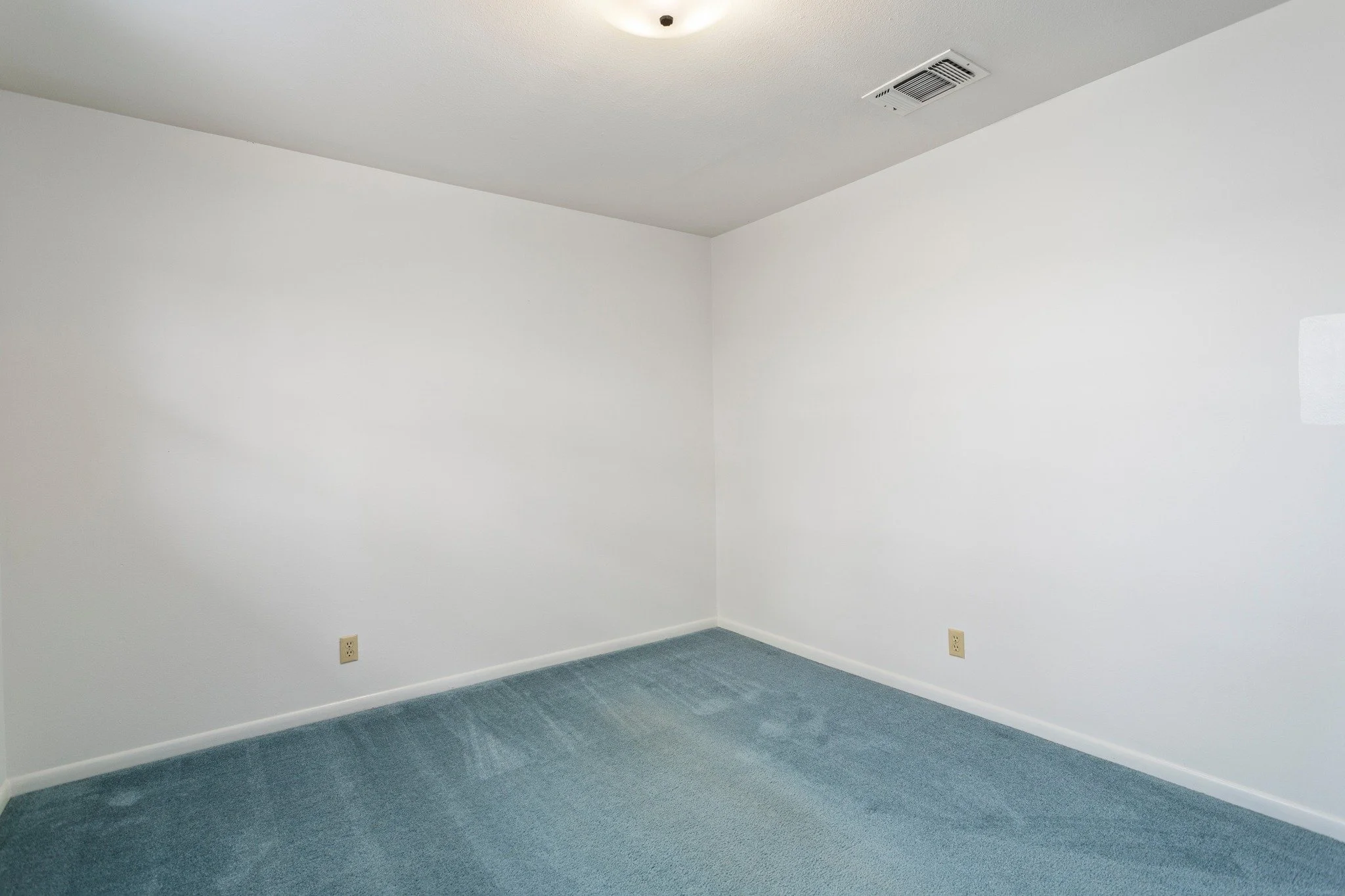 1702_Susan_Drive_0038.jpeg