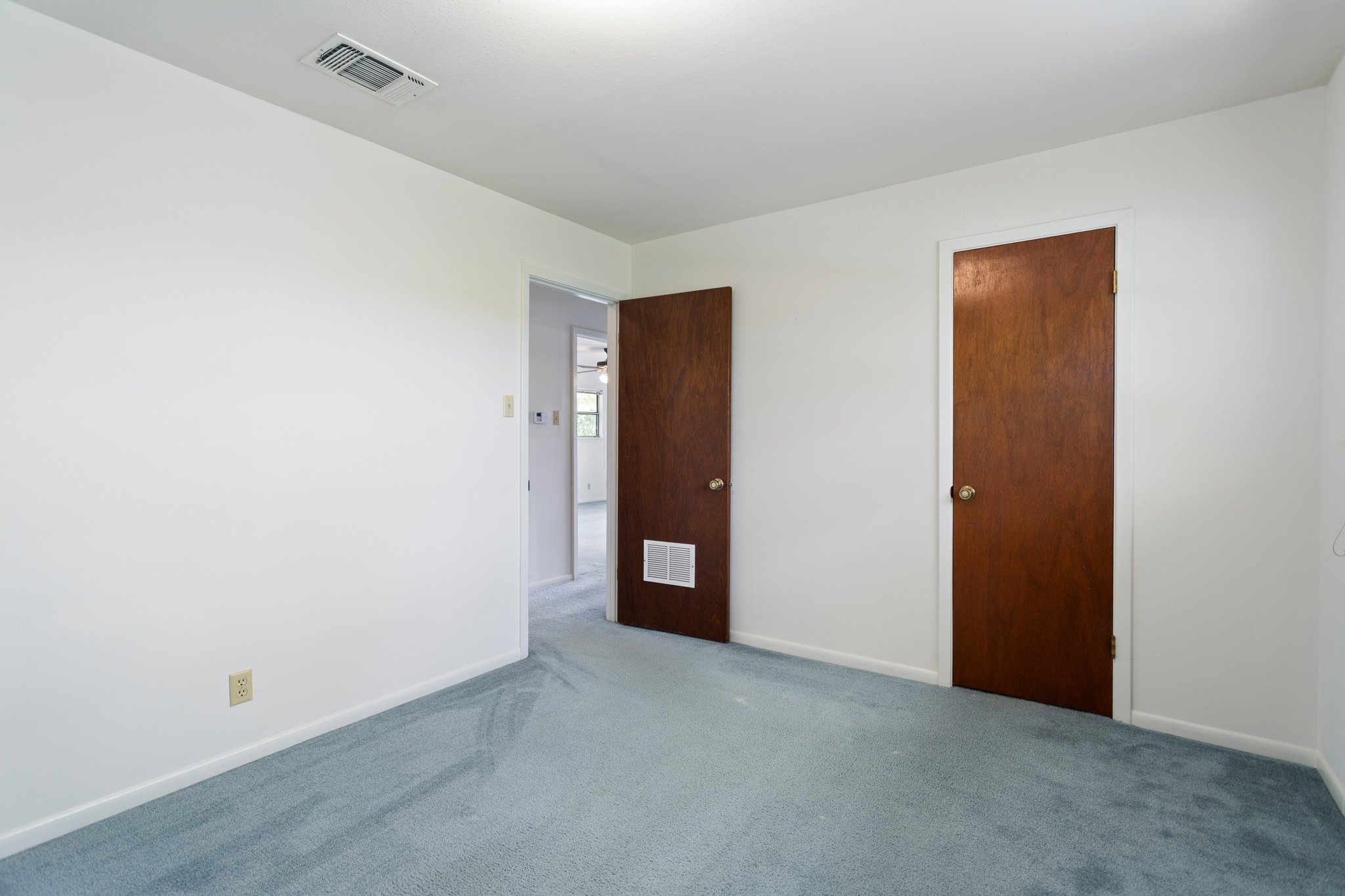 1702_Susan_Drive_0039.jpeg