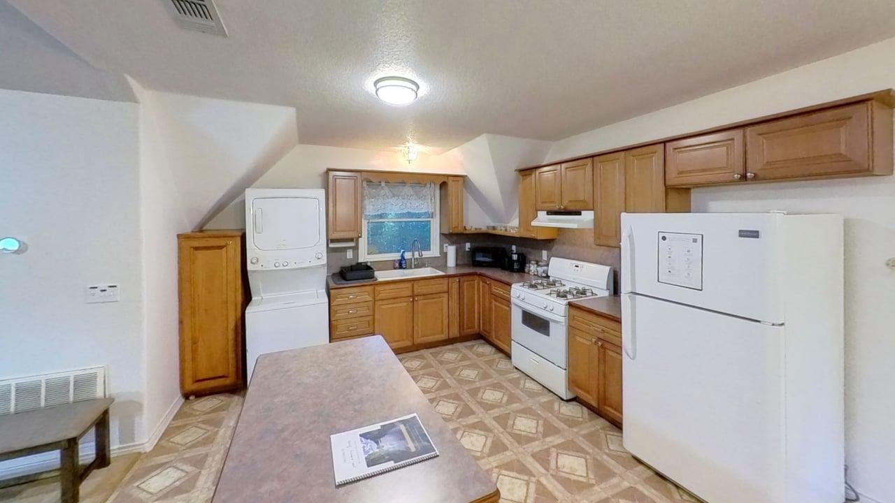 433-Winecup-W-San-Antonio-St-Kitchen 1.jpg