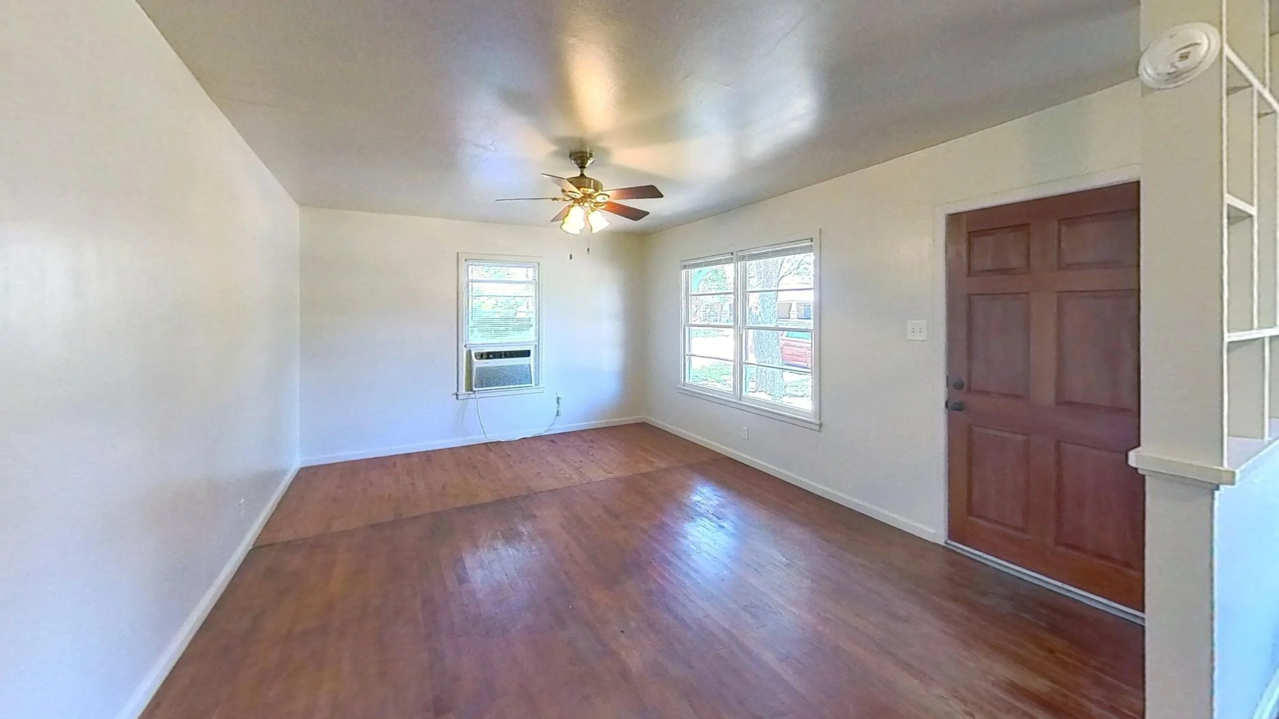 103-Meiners-St-Living-Room 1.jpg