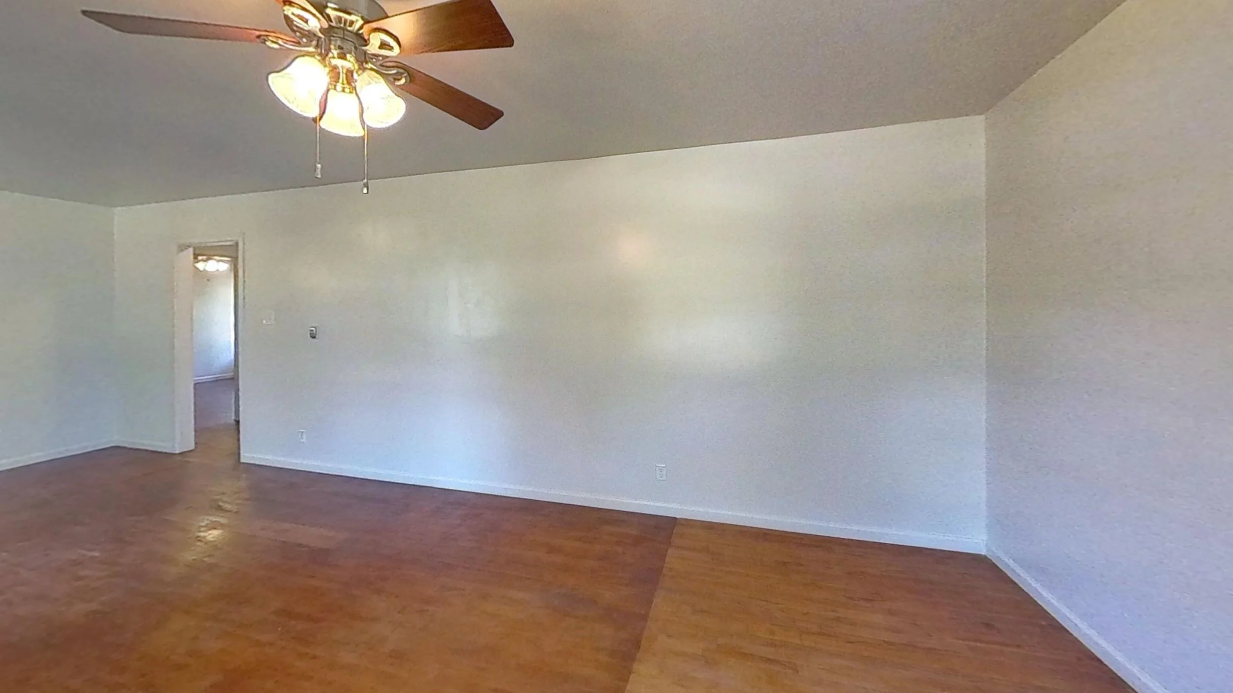 103-Meiners-St-Living-Room 2.jpg