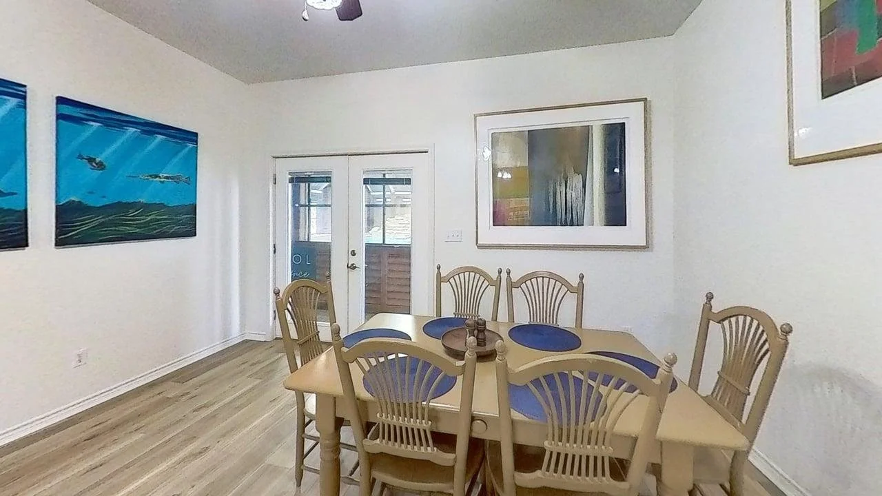 433-W-San-Antonio-St-Bluebonnet-Dining-Room.jpg