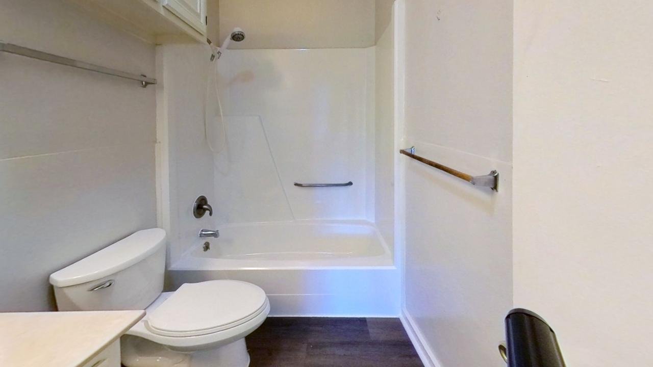 1015-MLK-Bathroom.jpg