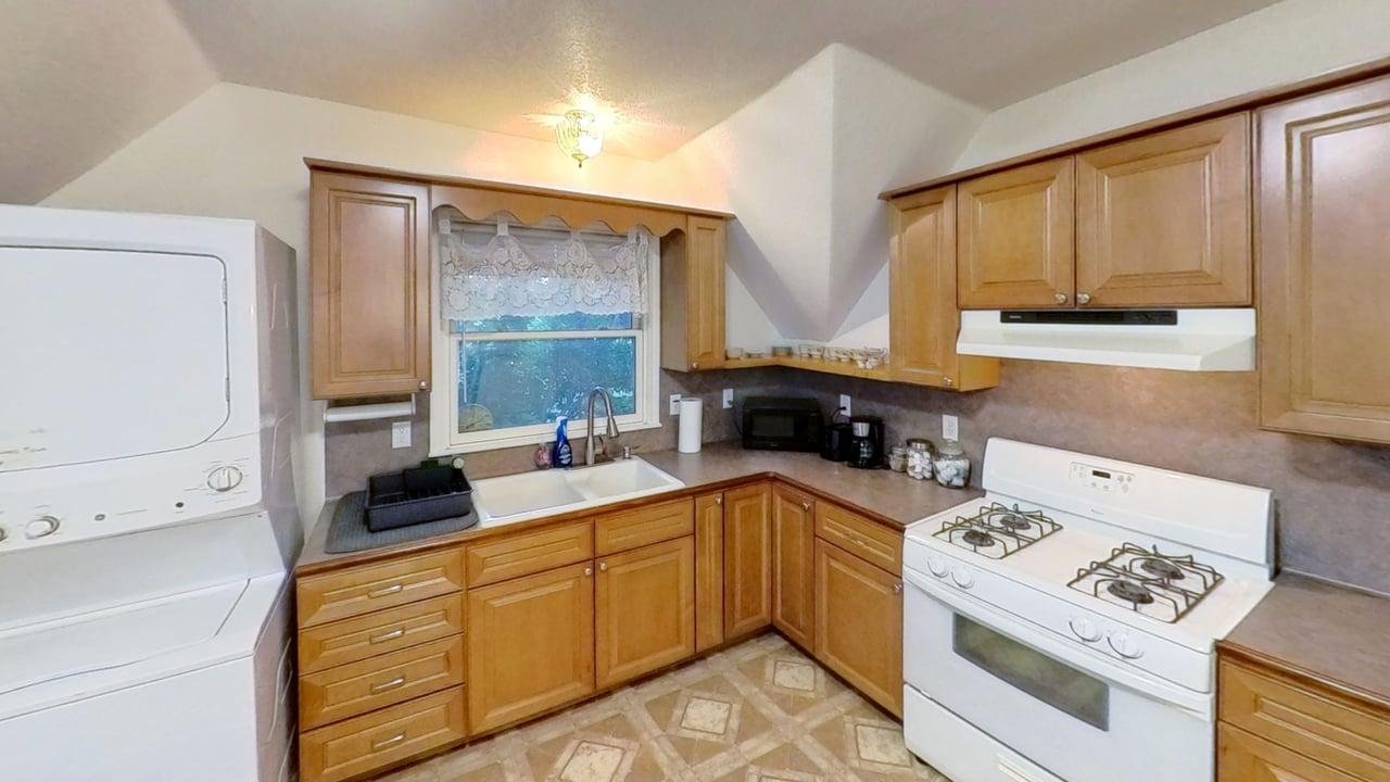 433-Winecup-W-San-Antonio-St-Kitchen.jpg