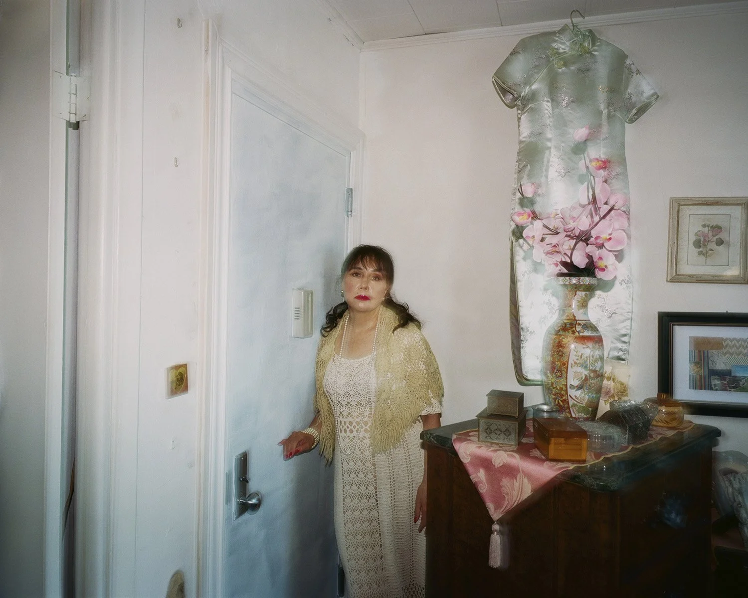 MODEL MAYHEM_PLATE_006_5x4.jpg