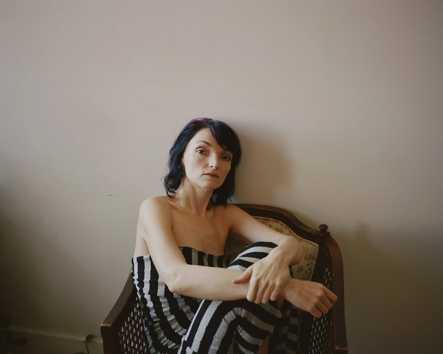 MODEL MAYHEM_PLATE_017_5x4.jpg