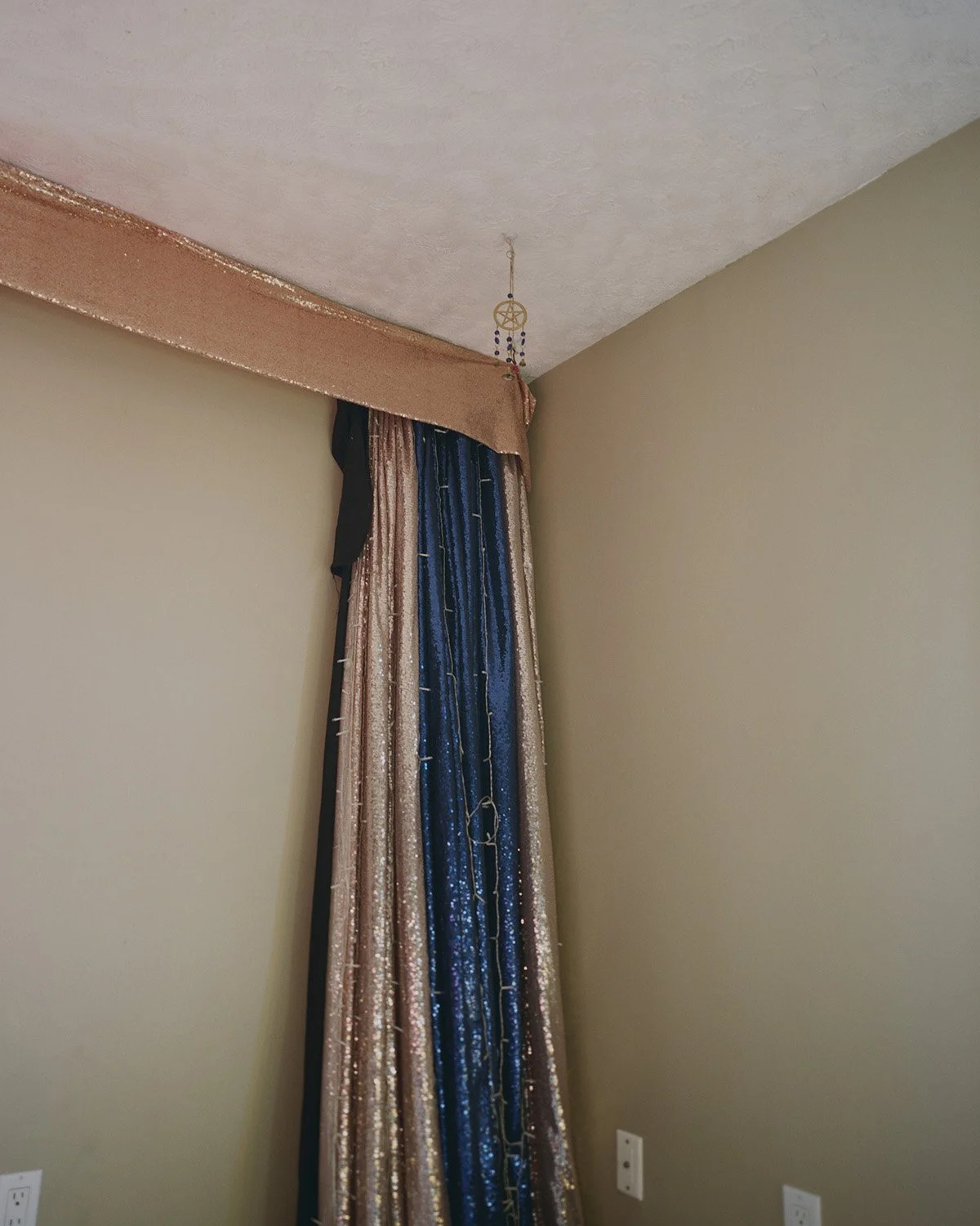 MODEL MAYHEM_PLATE_028_4x5.jpg