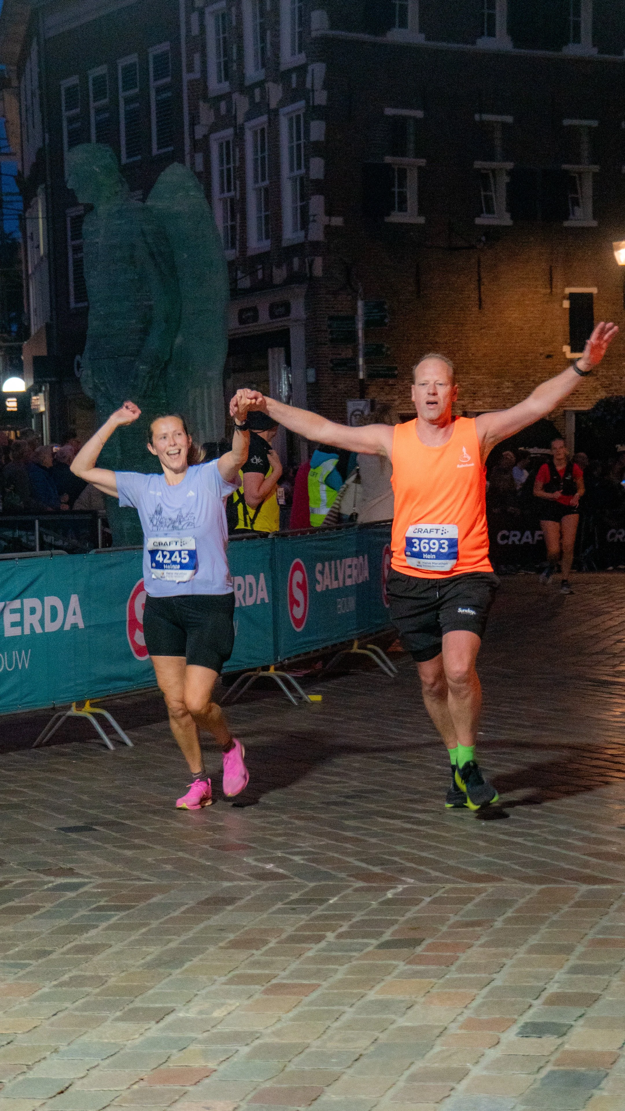Foto's_halvemarathon_zwolle-124.jpg