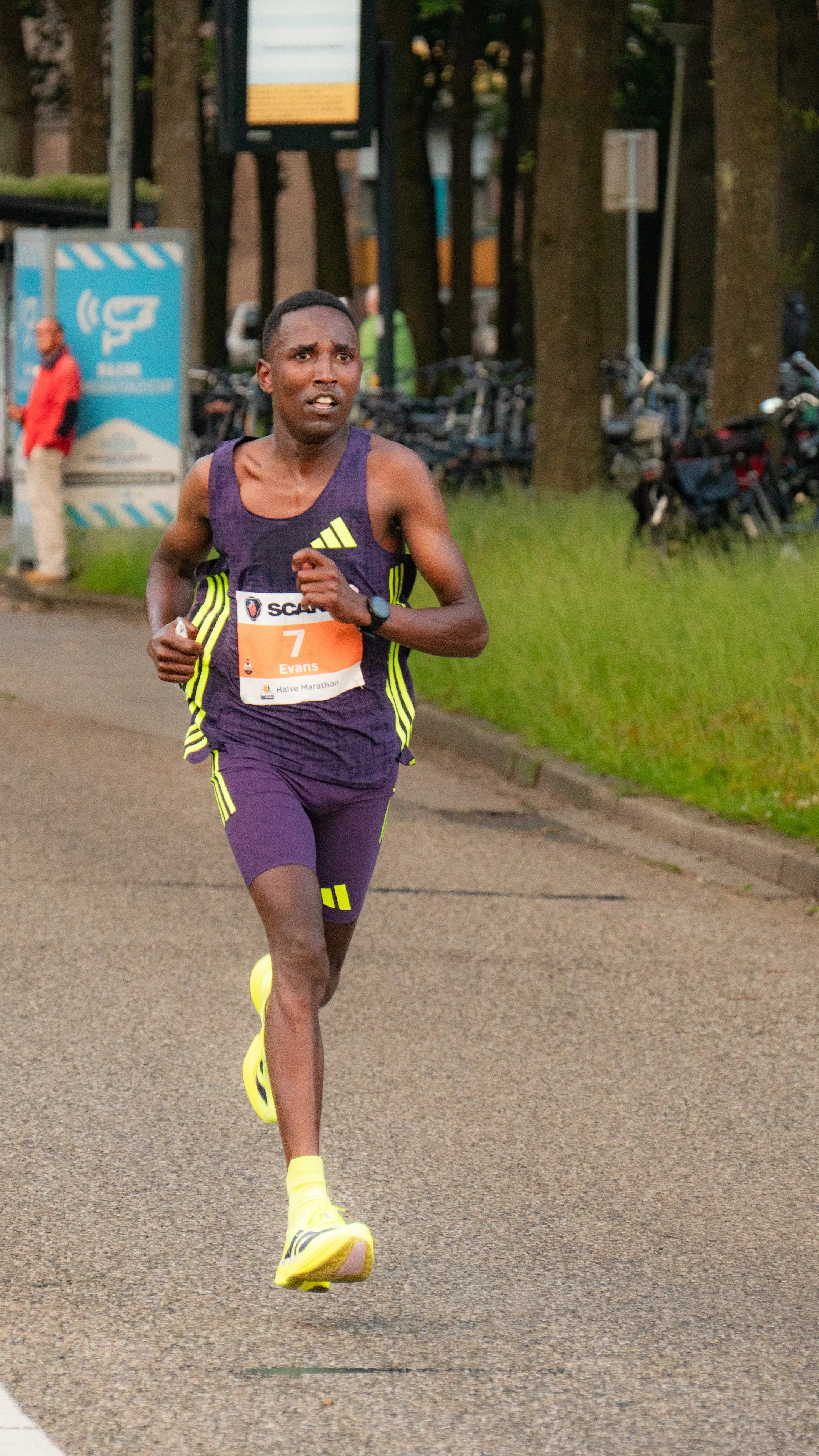 Foto's_halvemarathon_zwolle-75.jpg
