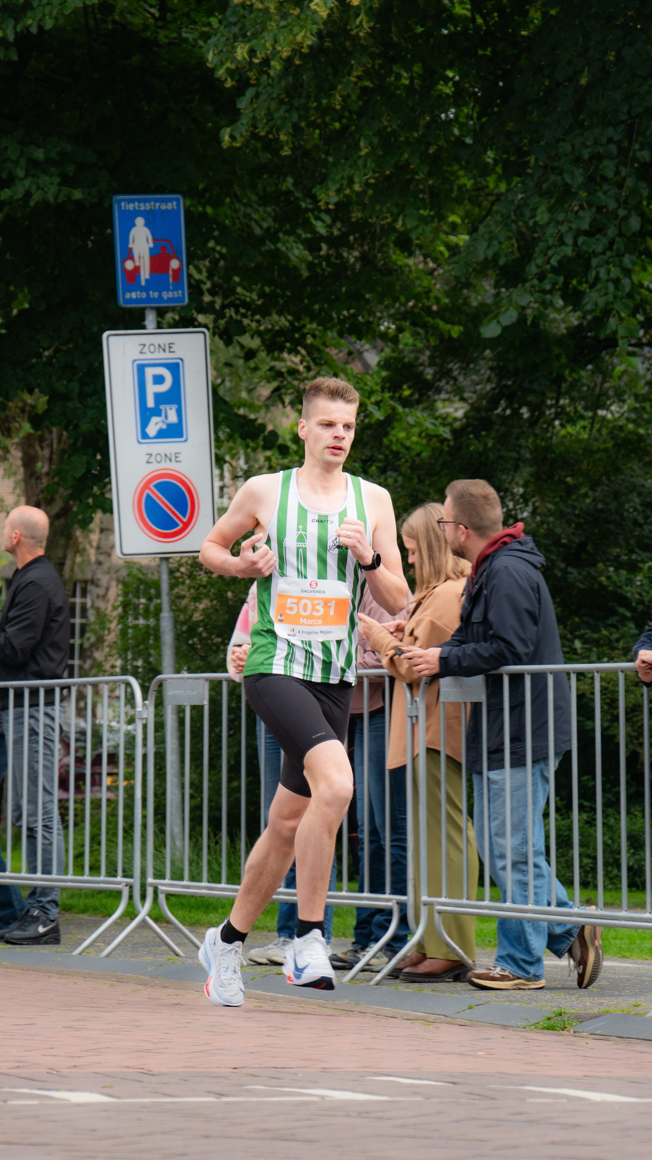 Foto's_halvemarathon_zwolle-37.jpg