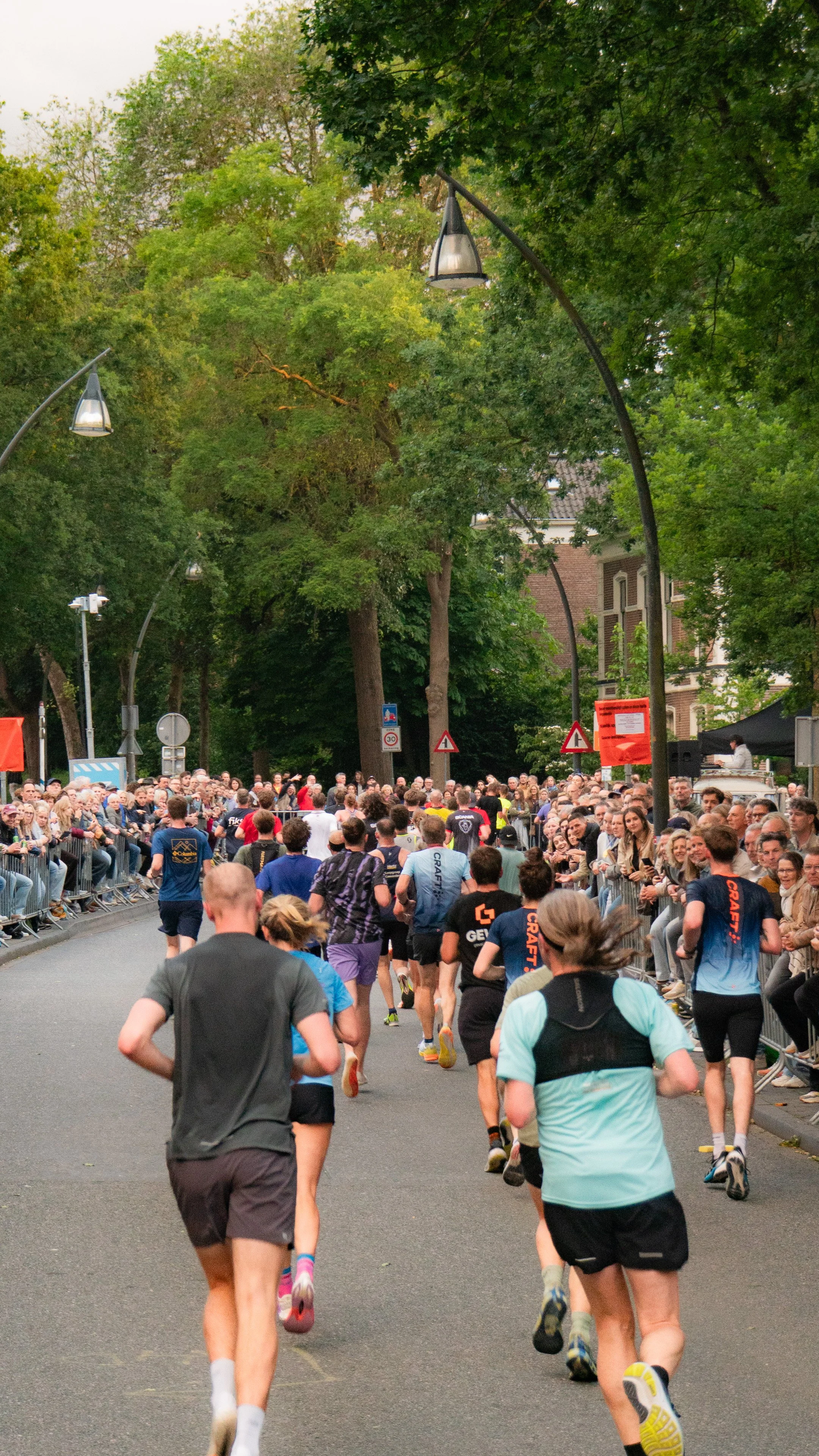 Foto's_halvemarathon_zwolle-104.jpg