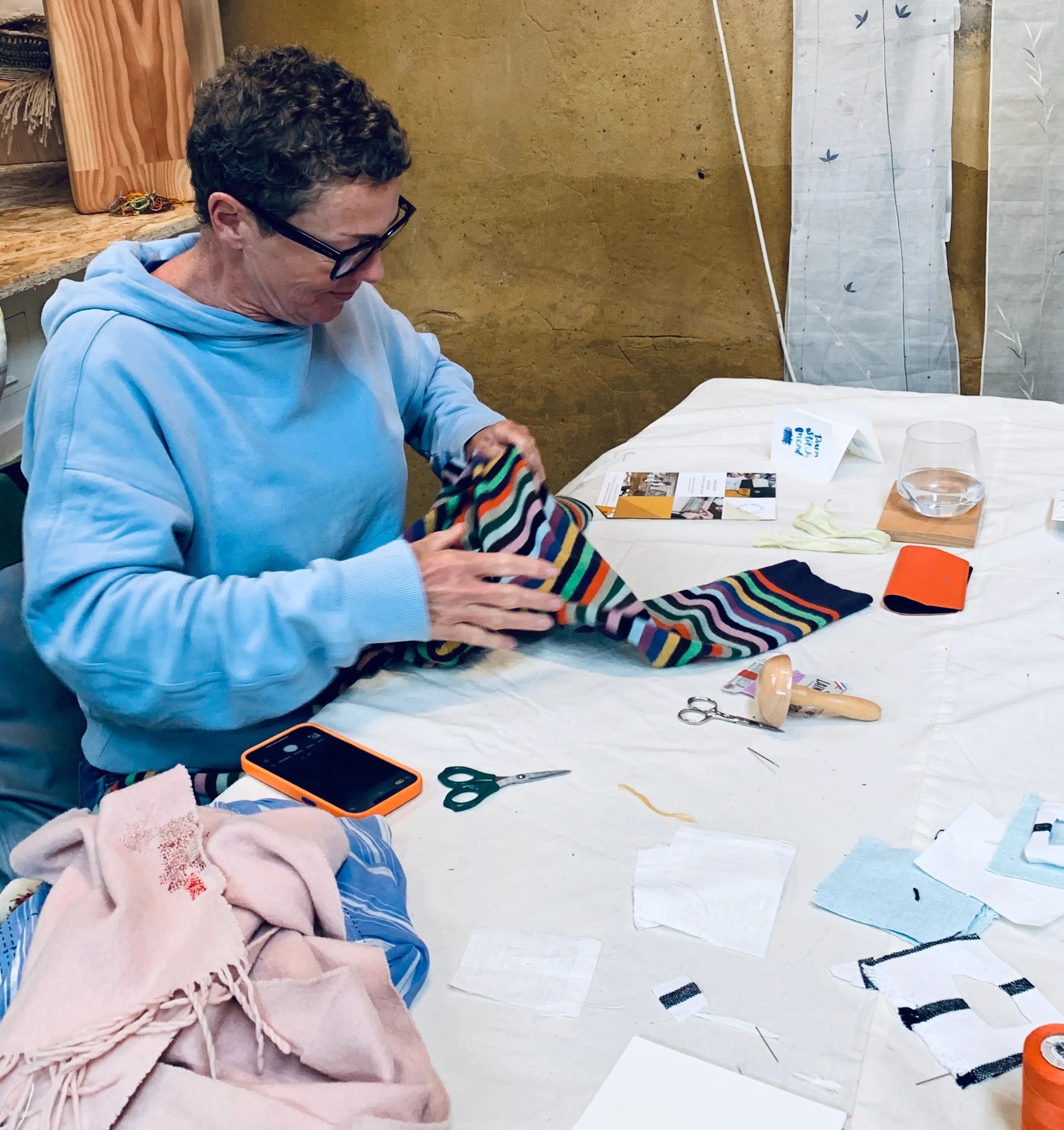 darning_workshop_mend_blackswansstudio.jpeg