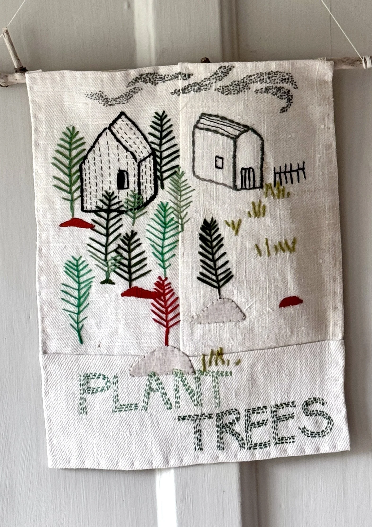 Tree_embroidery_blackswansstudio-11.jpg