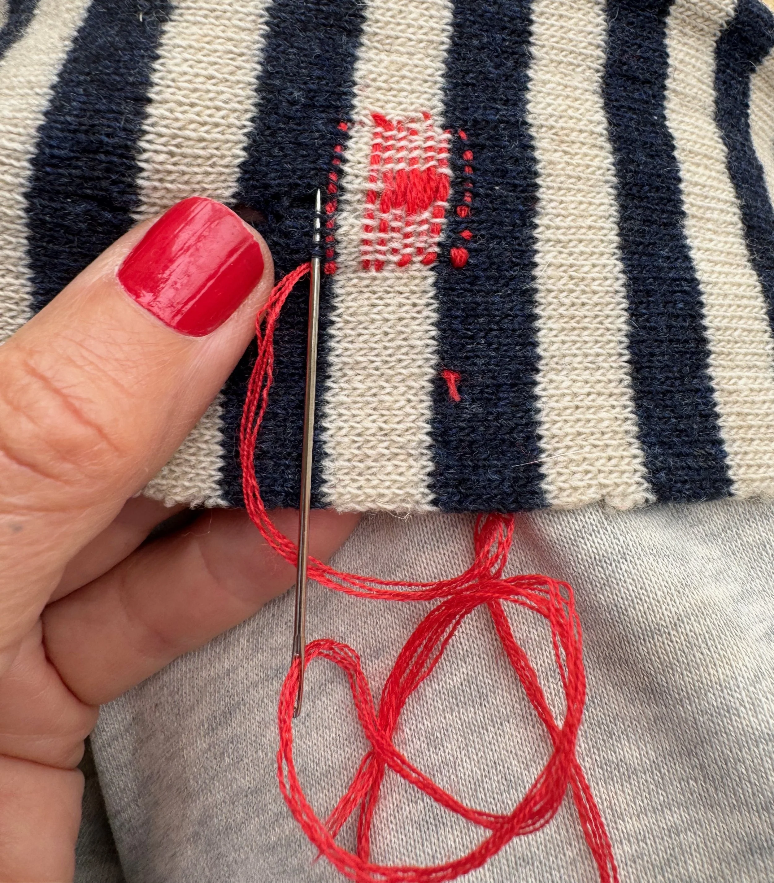 basket_darn_stripes_blackswansstudio.jpeg