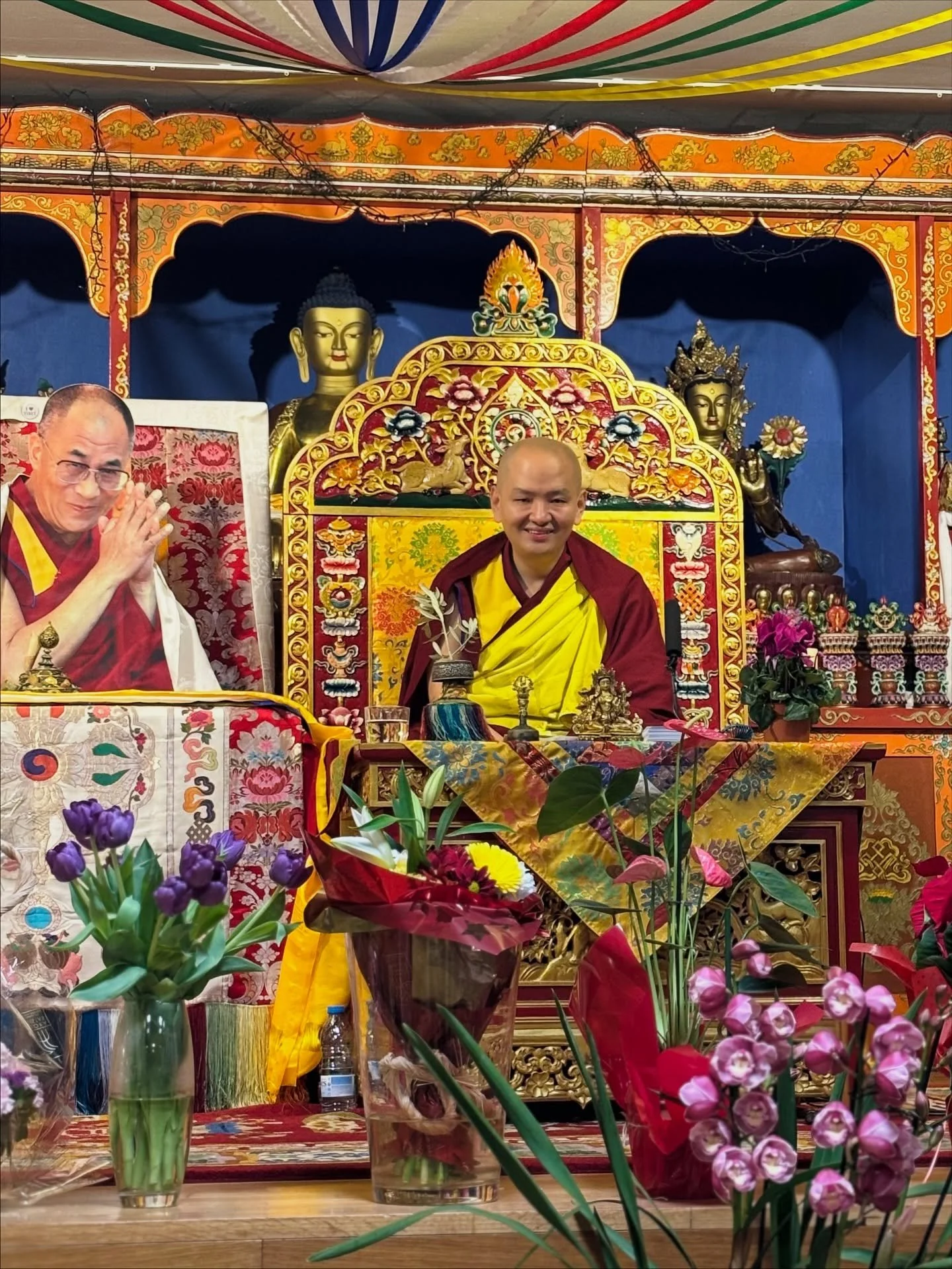 ༄ Green Tārā Initiation ༄
Today I received the initiation of Green Tārā by his eminence Kundeling Tatsak Rimpoche at the Tibet House in Barcelona. 

Green Tārā is the great mother of compassion, swift as wind, radiant as emerald light.

In her reflec