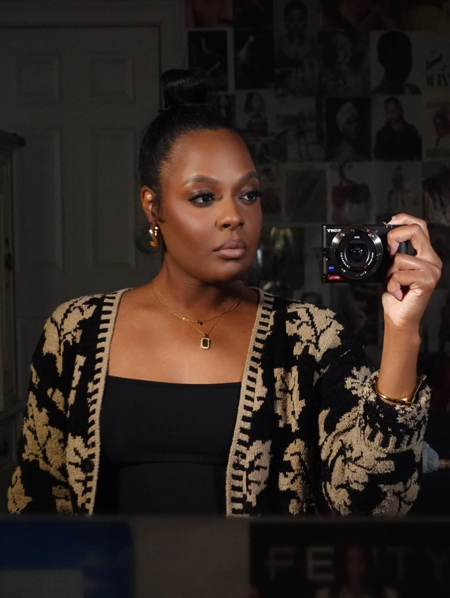 For 2026: if you invested in that camera&hellip;pick her UP! 📸✨
Yes, I&rsquo;m talking to the girls with the fancy gear collecting dust.

I bought my Sony ZV-1 almost 3 years ago (bless my optimistic self 🤍), and barely used it because the battery 