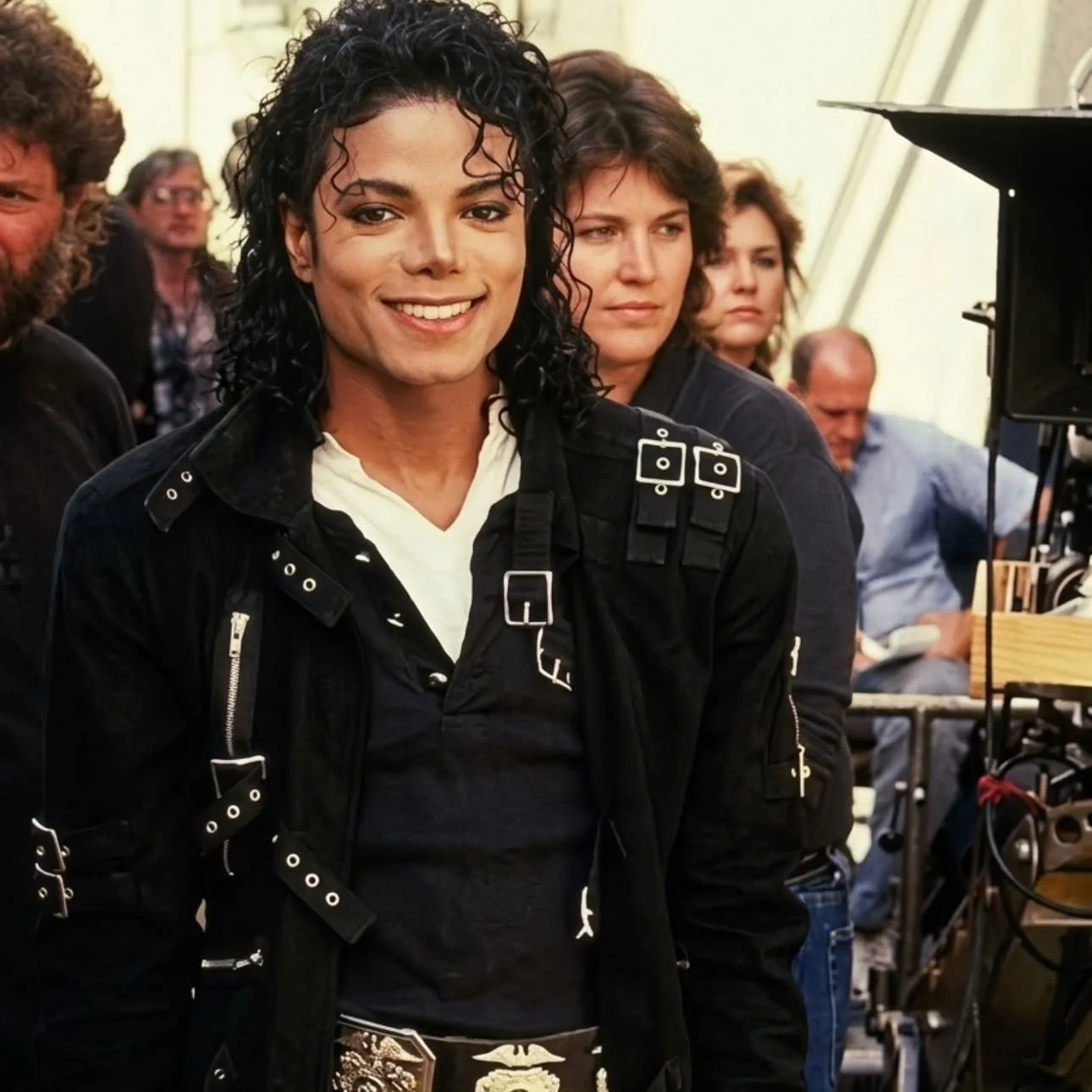 Michael Jackson Smiling 73.JPG