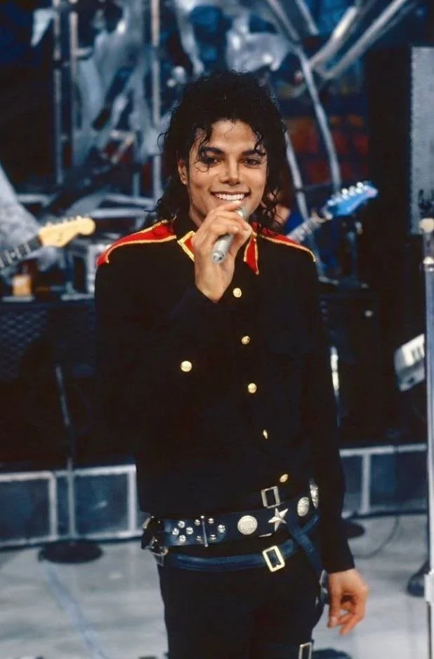 Michael Jackson Smiling 35.JPG