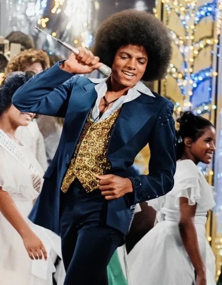 Michael Jackson Smiling 95.JPG