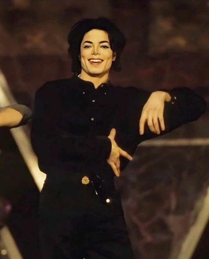 Michael Jackson Smiling 30.JPG