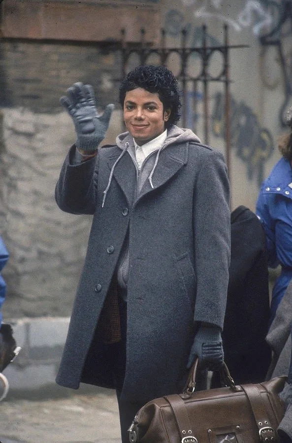 Michael Jackson Smiling 1.JPG