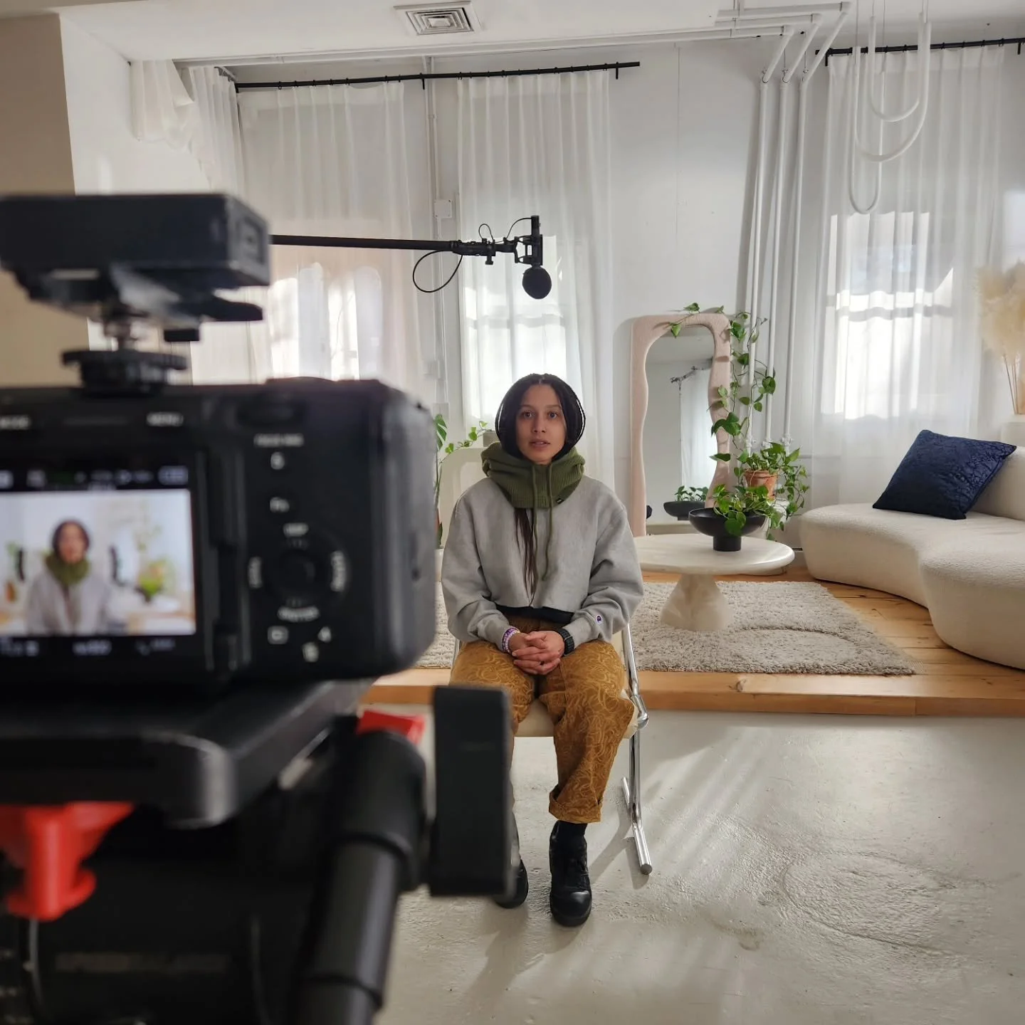 West-facing windows and a hat. Solo out of my van.

Blocked the direct sun coming through the windows, replaced with two 600xs with fresnels and a Joker 800 with a super wide lens through a lite 4x diffusion.

Keyed with a 2x2 mat through 8x lite gri